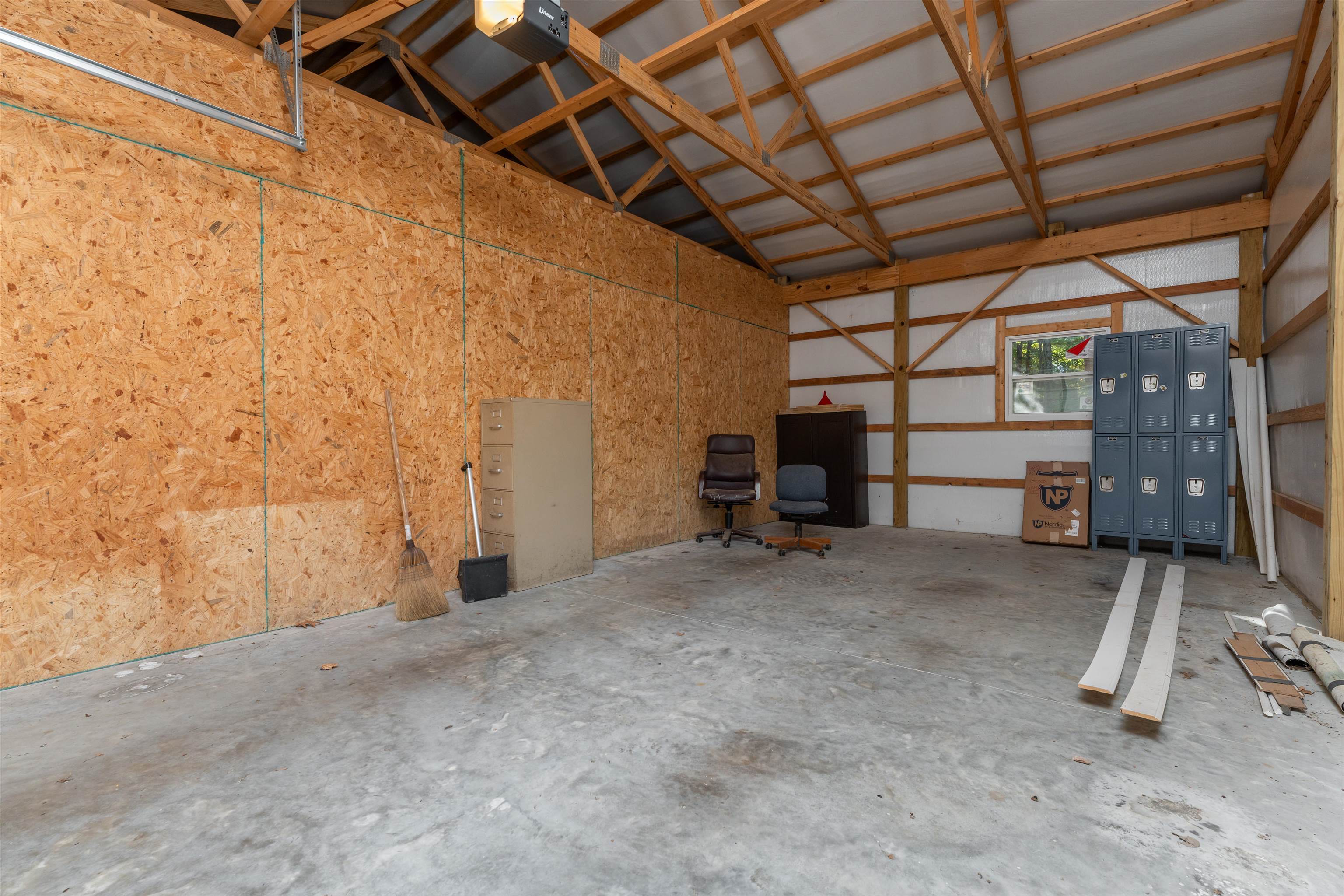 1046 School Rd, Sacramento, Kentucky 42372, 3 Bedrooms Bedrooms, ,2 BathroomsBathrooms,Single Family Residence,For Sale,School Rd,88148
