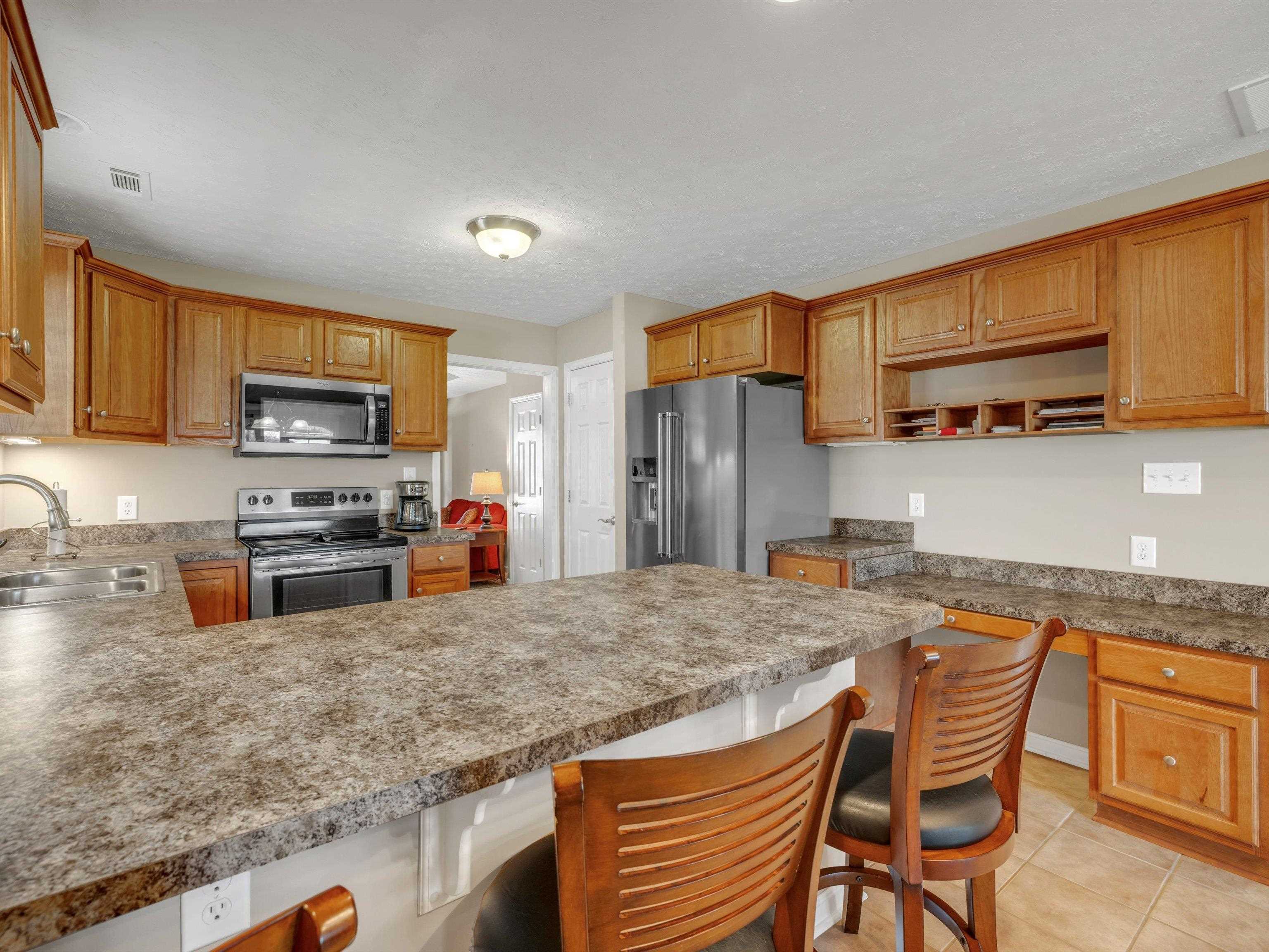 2936 Silver Charm Cove, Owensboro, Kentucky 42301, 3 Bedrooms Bedrooms, ,2 BathroomsBathrooms,Single Family Residence,For Sale,Silver Charm Cove,88149