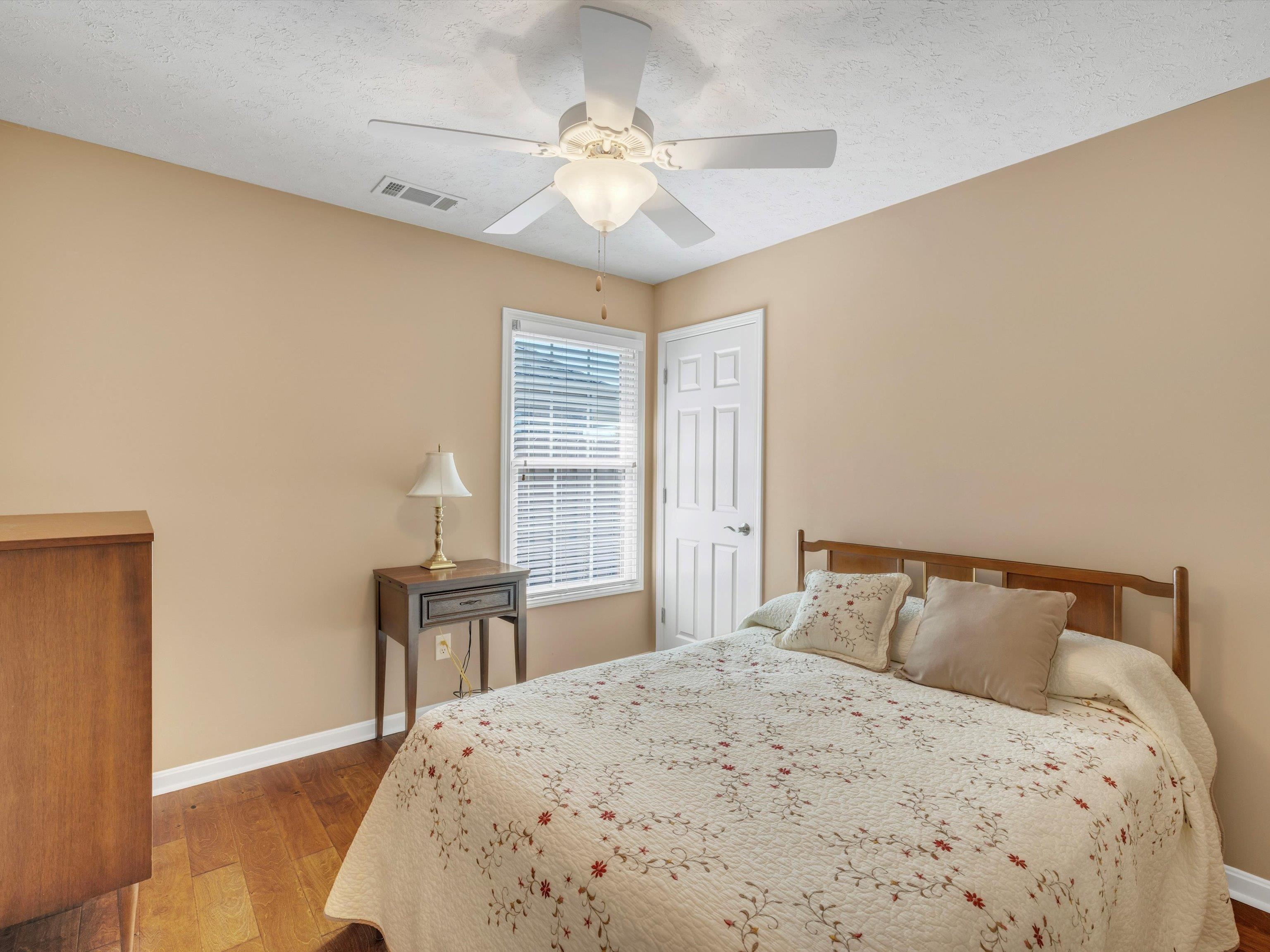 2936 Silver Charm Cove, Owensboro, Kentucky 42301, 3 Bedrooms Bedrooms, ,2 BathroomsBathrooms,Single Family Residence,For Sale,Silver Charm Cove,88149