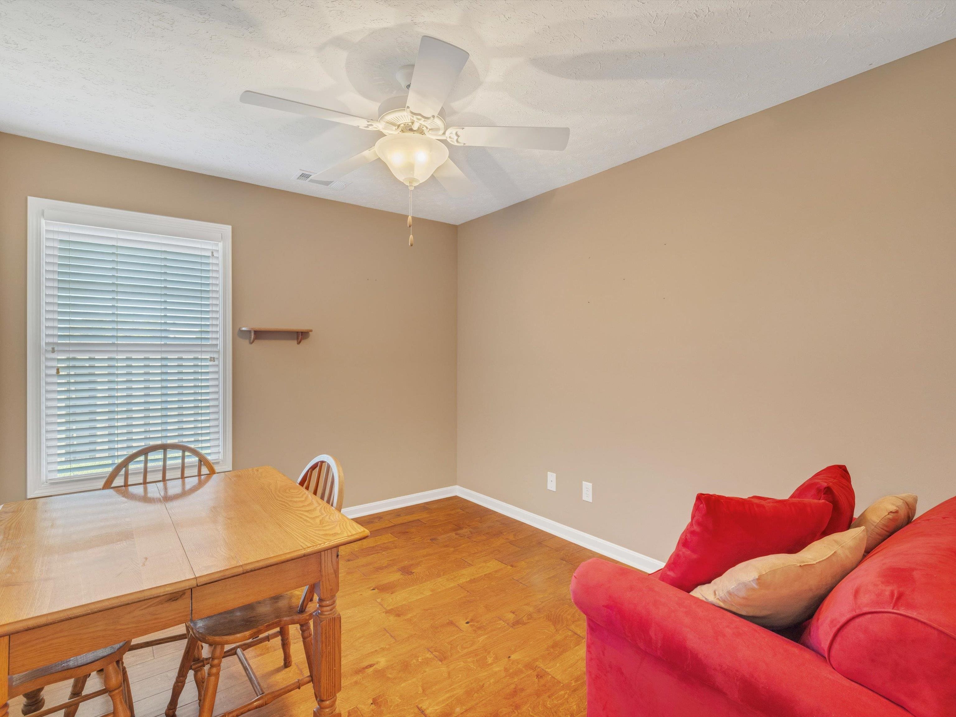 2936 Silver Charm Cove, Owensboro, Kentucky 42301, 3 Bedrooms Bedrooms, ,2 BathroomsBathrooms,Single Family Residence,For Sale,Silver Charm Cove,88149