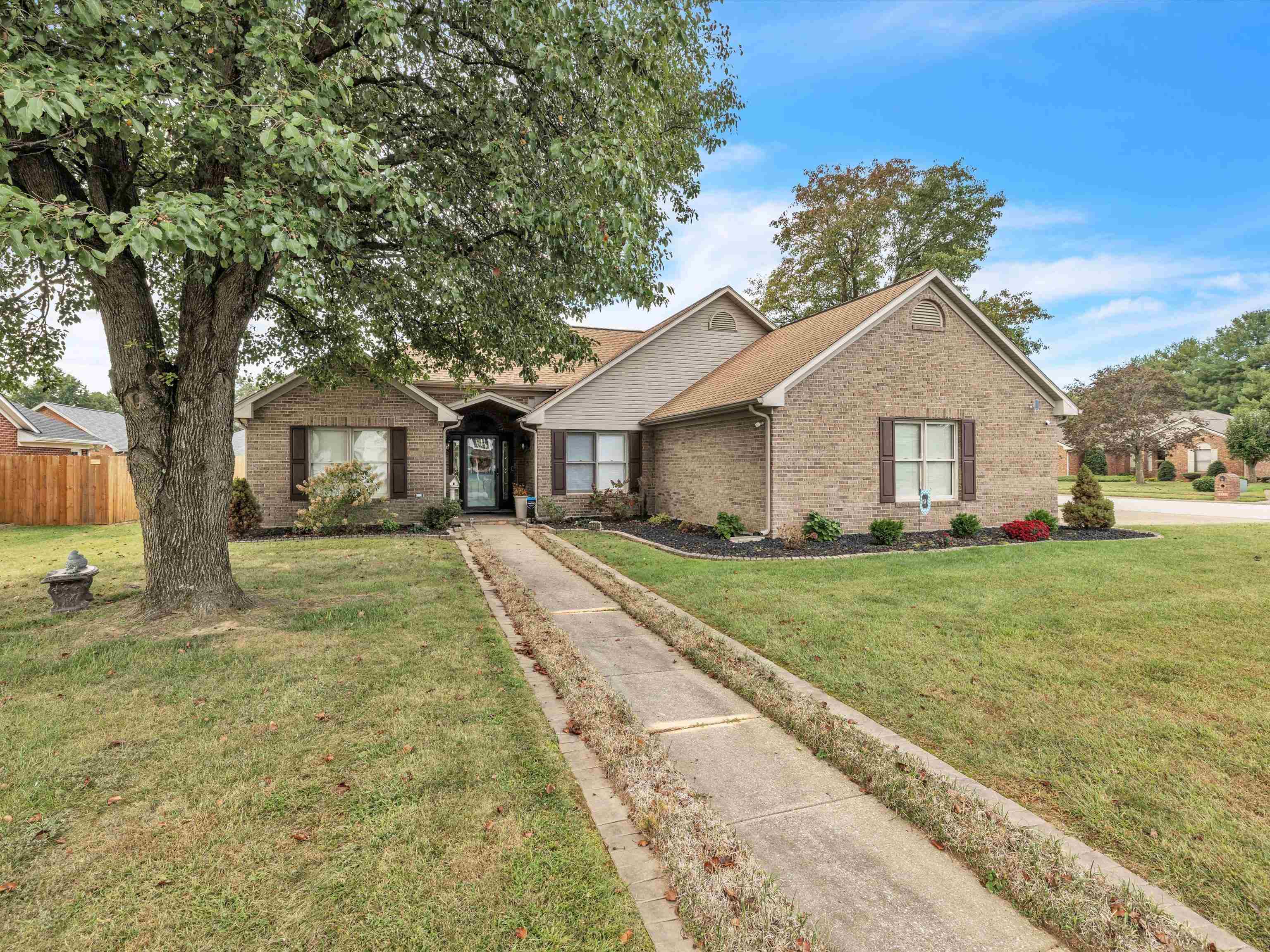 3206 Winners Circle, Owensboro, Kentucky 42303, 3 Bedrooms Bedrooms, ,2 BathroomsBathrooms,Single Family Residence,For Sale,Winners Circle,88154