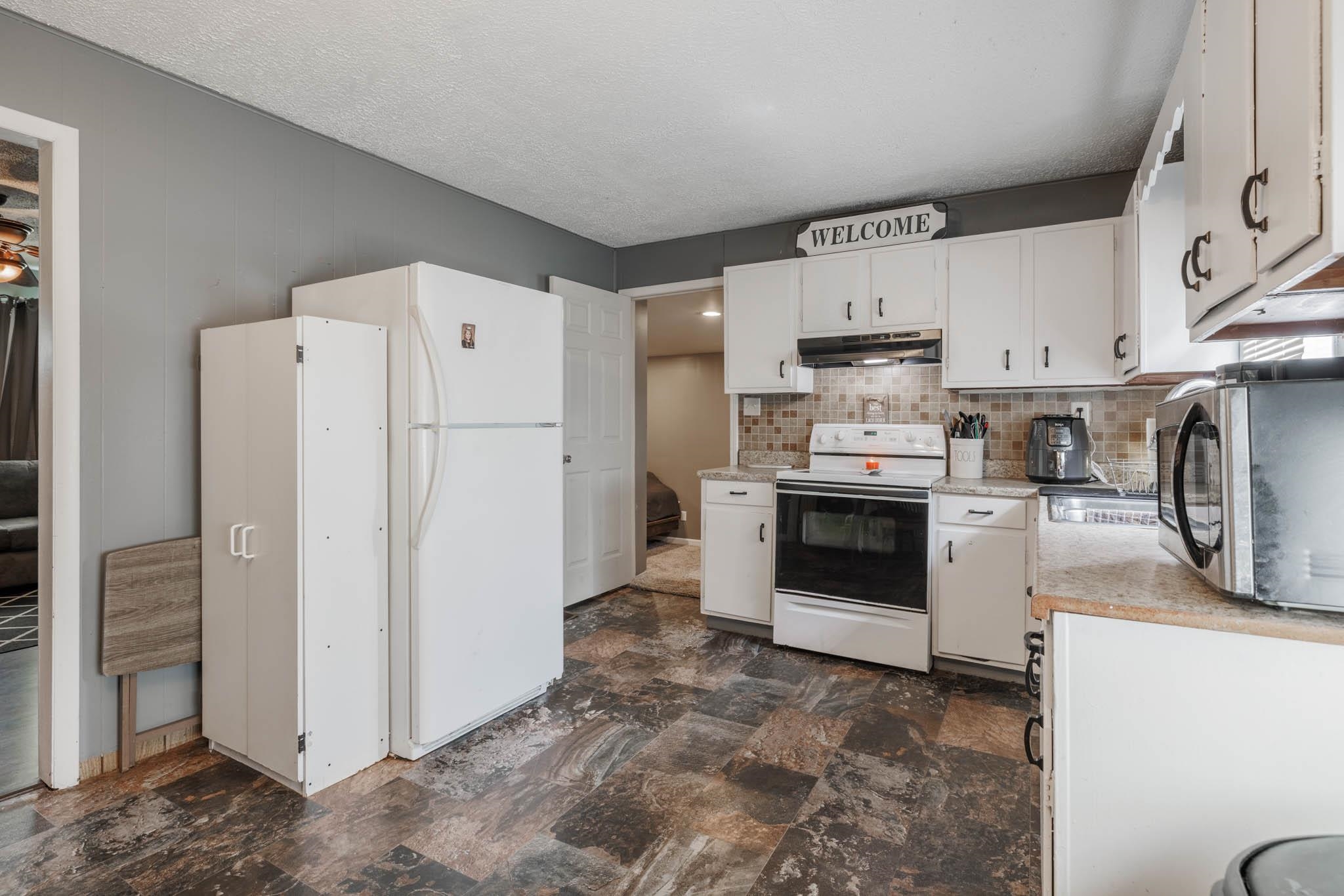 204 Duvall Road, Beaver Dam, Kentucky 42320, 4 Bedrooms Bedrooms, ,2 BathroomsBathrooms,Single Family Residence,For Sale,Duvall Road,88163