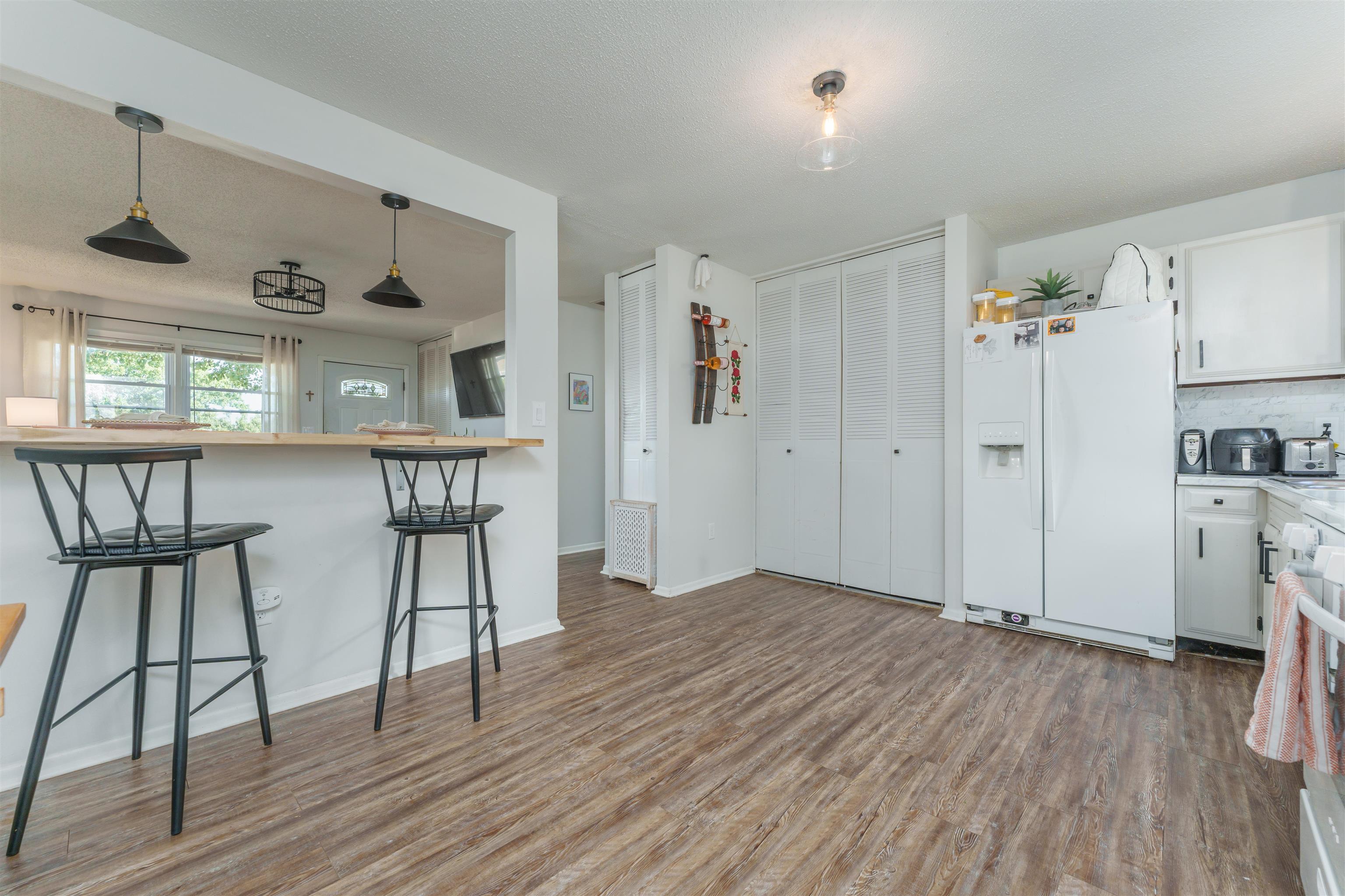 2432 Tamarack Road, Owensboro, Kentucky 42301-6657, 3 Bedrooms Bedrooms, ,1 BathroomBathrooms,Single Family Residence,For Sale,Tamarack Road,88168