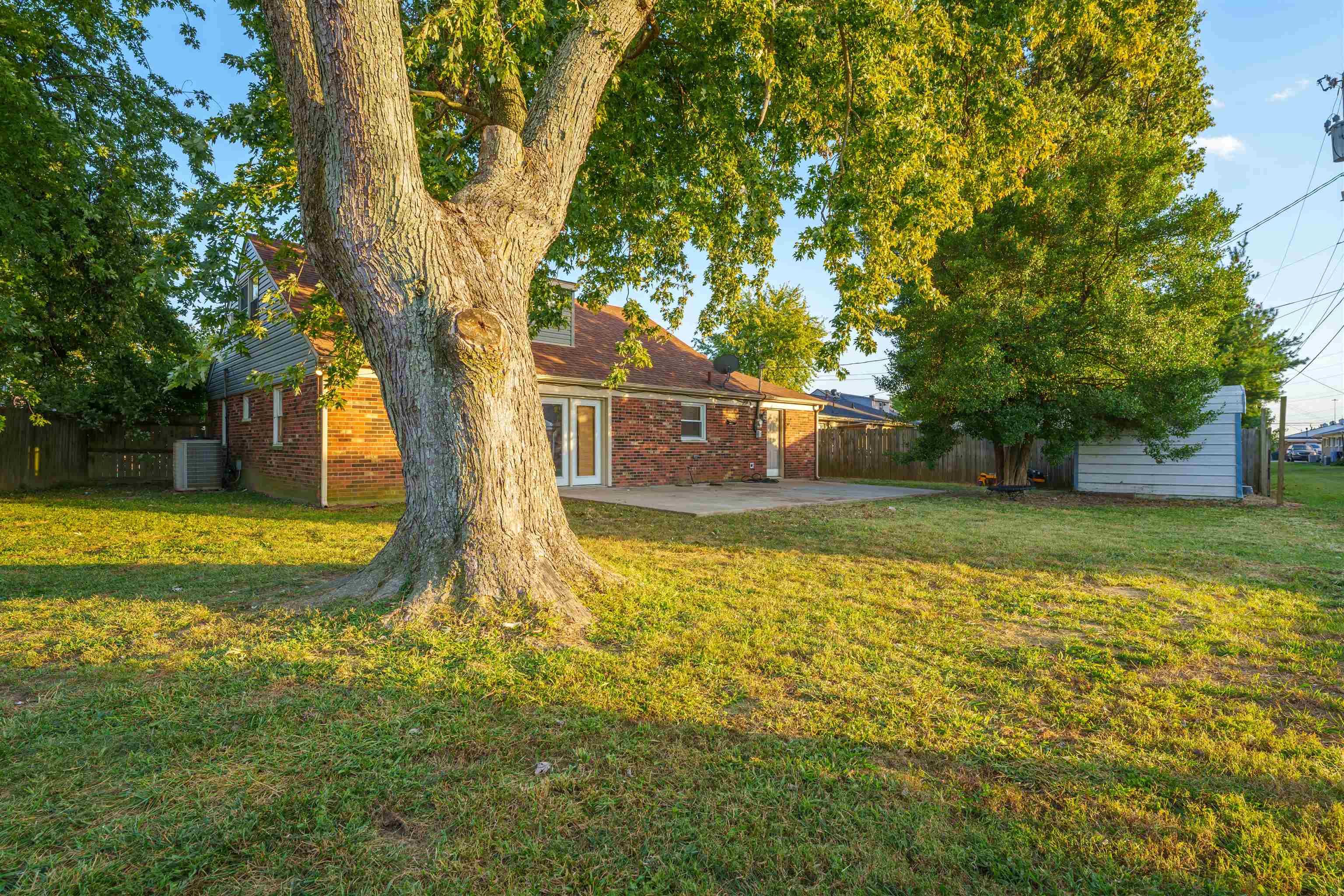 2512 Carryback Court, Owensboro, Kentucky 42301, 3 Bedrooms Bedrooms, ,2 BathroomsBathrooms,Single Family Residence,For Sale,Carryback Court,88175