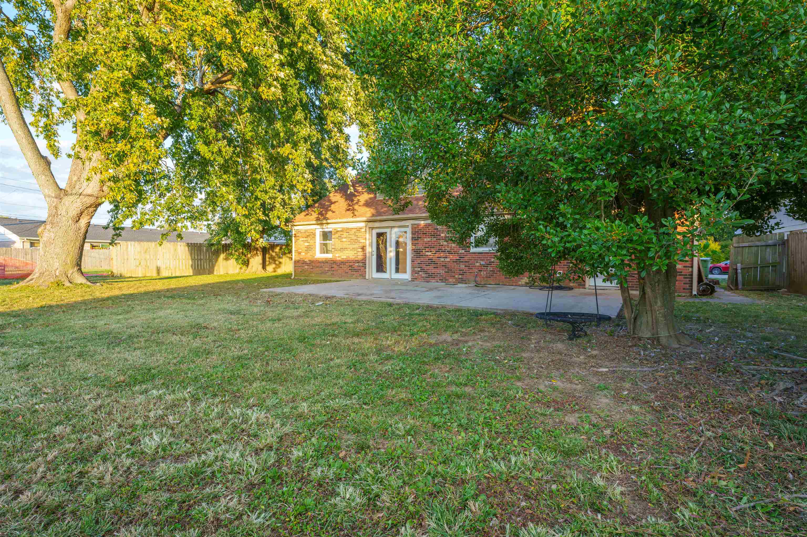 2512 Carryback Court, Owensboro, Kentucky 42301, 3 Bedrooms Bedrooms, ,2 BathroomsBathrooms,Single Family Residence,For Sale,Carryback Court,88175
