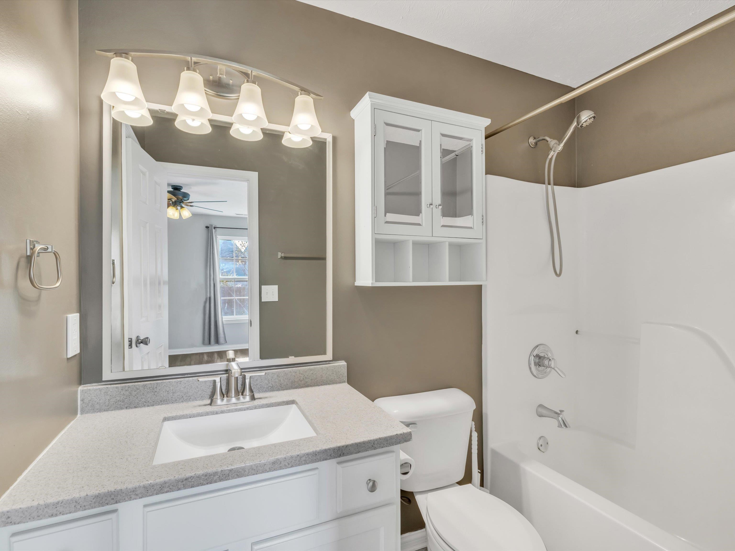 1912 Terrace Pointe, Owensboro, Kentucky 42303, 3 Bedrooms Bedrooms, ,2 BathroomsBathrooms,Single Family Residence,For Sale,Terrace Pointe,88178