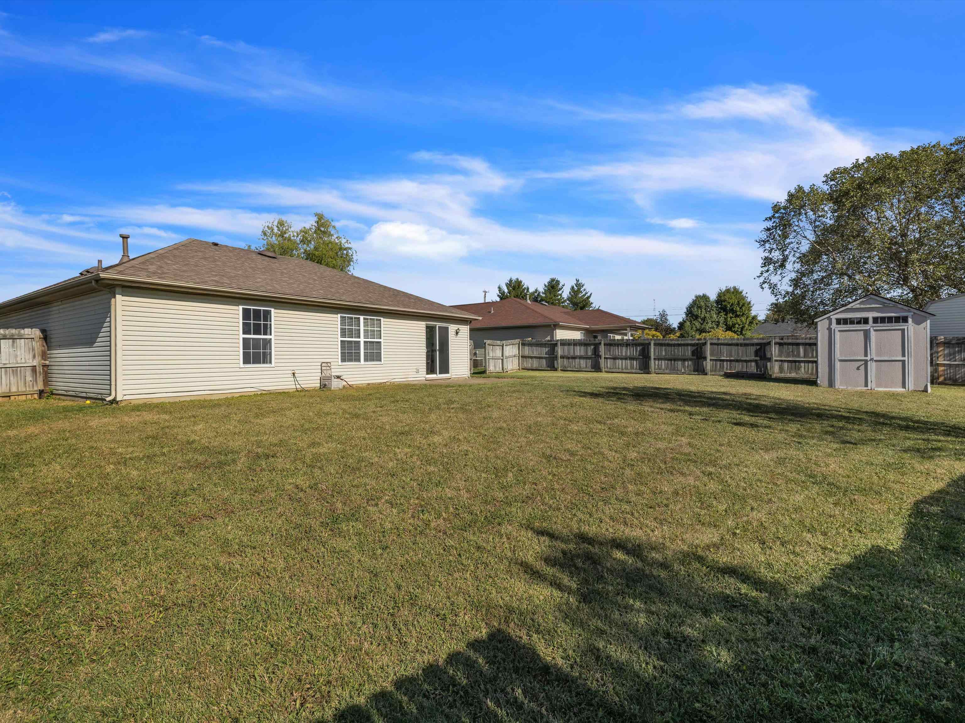 1912 Terrace Pointe, Owensboro, Kentucky 42303, 3 Bedrooms Bedrooms, ,2 BathroomsBathrooms,Single Family Residence,For Sale,Terrace Pointe,88178