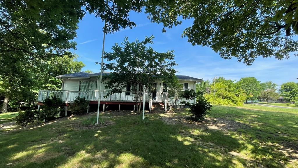 1181 Tucker Schoolhouse Rd, Madisonville, Kentucky 42431, 2 Bedrooms Bedrooms, ,1 BathroomBathrooms,Single Family Residence,For Sale,Tucker Schoolhouse Rd,88187