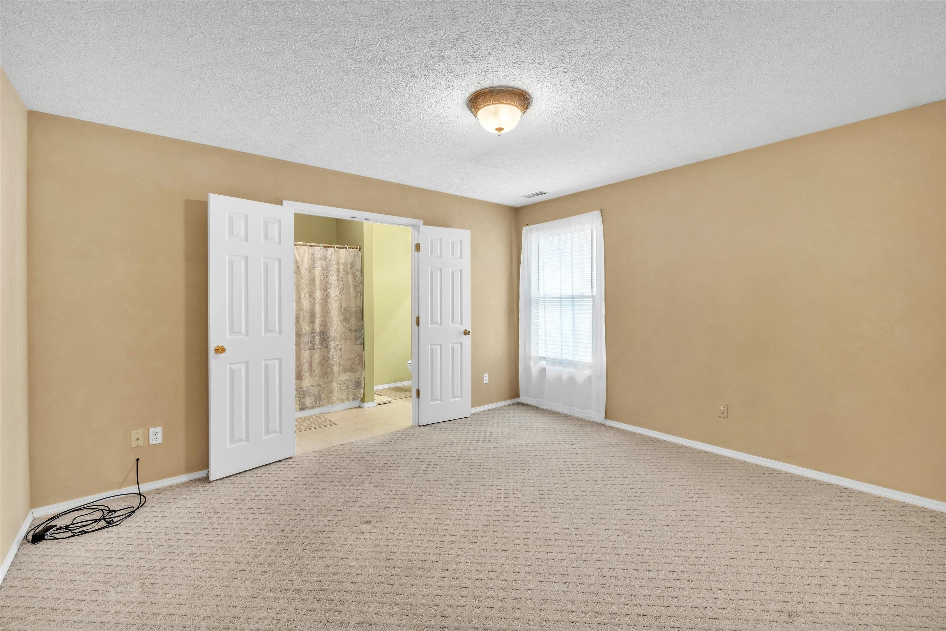 3938 Reliant Circle, Owensboro, Kentucky 42301, 3 Bedrooms Bedrooms, ,2 BathroomsBathrooms,Single Family Residence,For Sale,Reliant Circle,88194