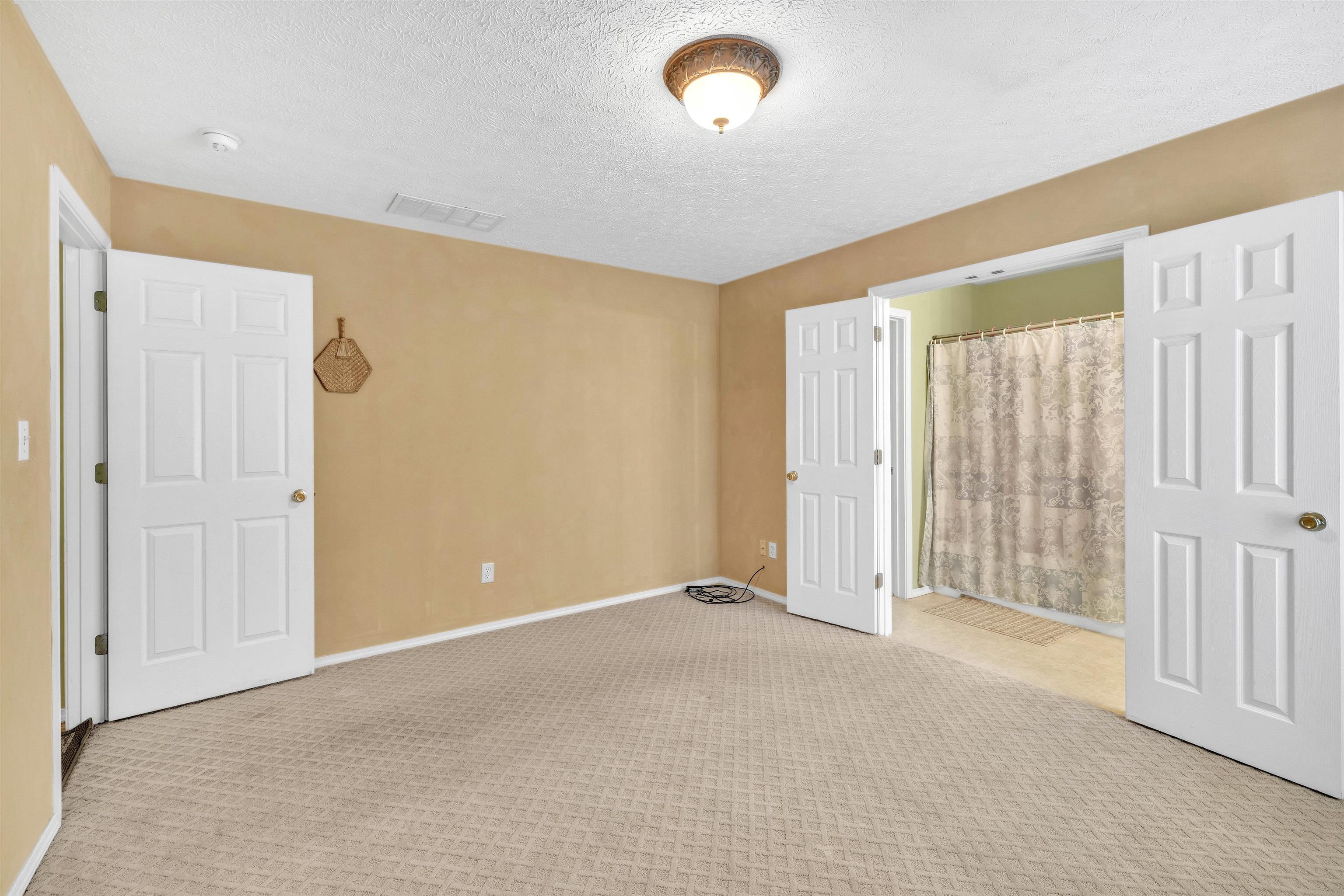 3938 Reliant Circle, Owensboro, Kentucky 42301, 3 Bedrooms Bedrooms, ,2 BathroomsBathrooms,Single Family Residence,For Sale,Reliant Circle,88194