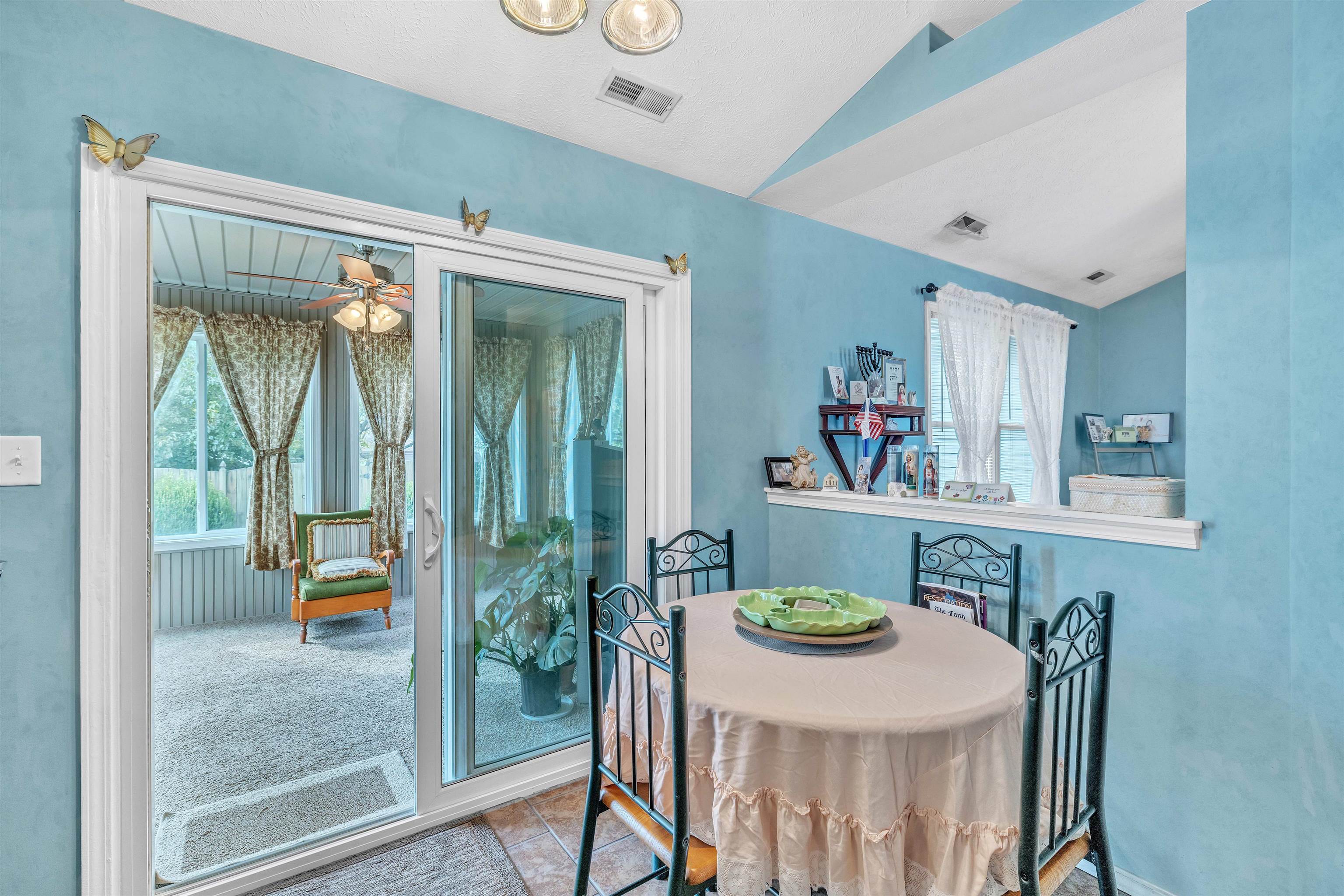 3938 Reliant Circle, Owensboro, Kentucky 42301, 3 Bedrooms Bedrooms, ,2 BathroomsBathrooms,Single Family Residence,For Sale,Reliant Circle,88194