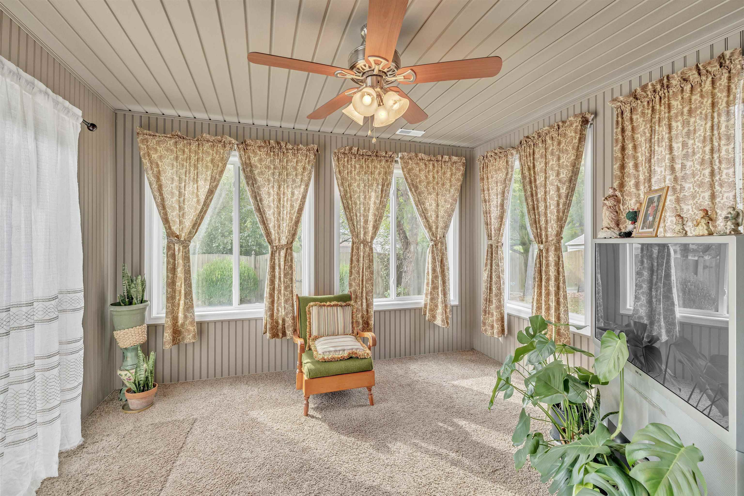 3938 Reliant Circle, Owensboro, Kentucky 42301, 3 Bedrooms Bedrooms, ,2 BathroomsBathrooms,Single Family Residence,For Sale,Reliant Circle,88194