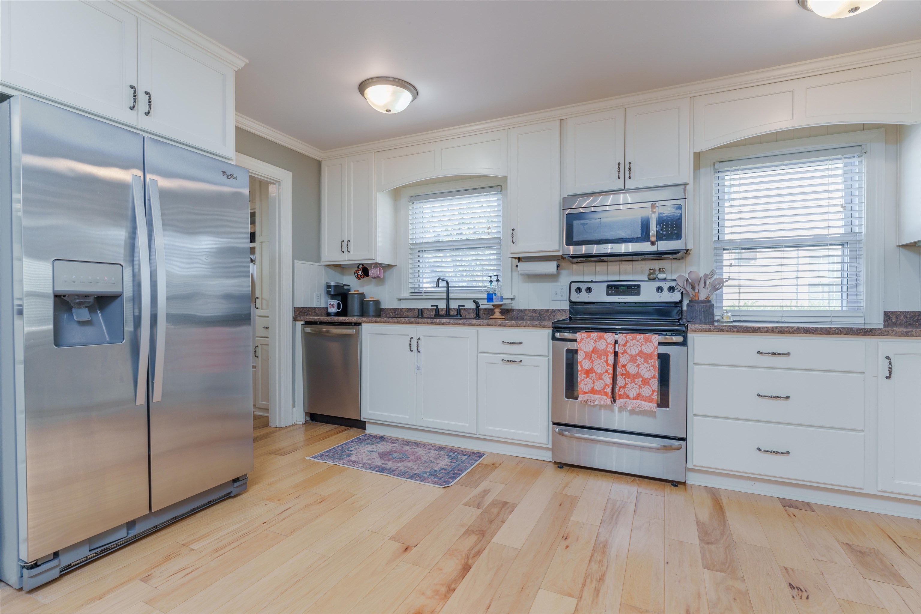 2238 Clarke Drive, Owensboro, Kentucky 42301, 3 Bedrooms Bedrooms, ,1 BathroomBathrooms,Single Family Residence,For Sale,Clarke Drive,88202