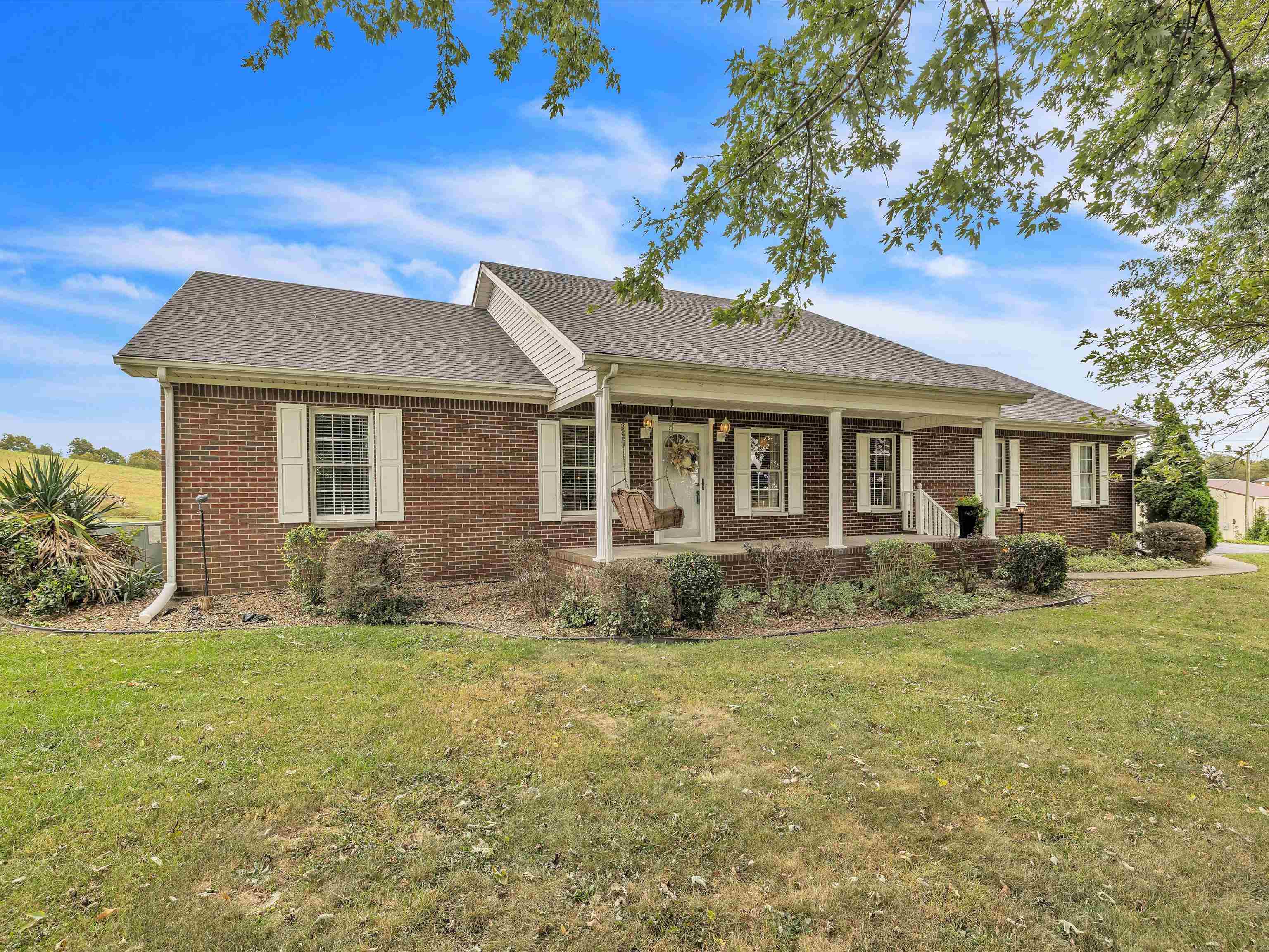 12991 U.S. 231, Utica, Kentucky 42376, 3 Bedrooms Bedrooms, ,2 BathroomsBathrooms,Single Family Residence,For Sale,U.S. 231,88204