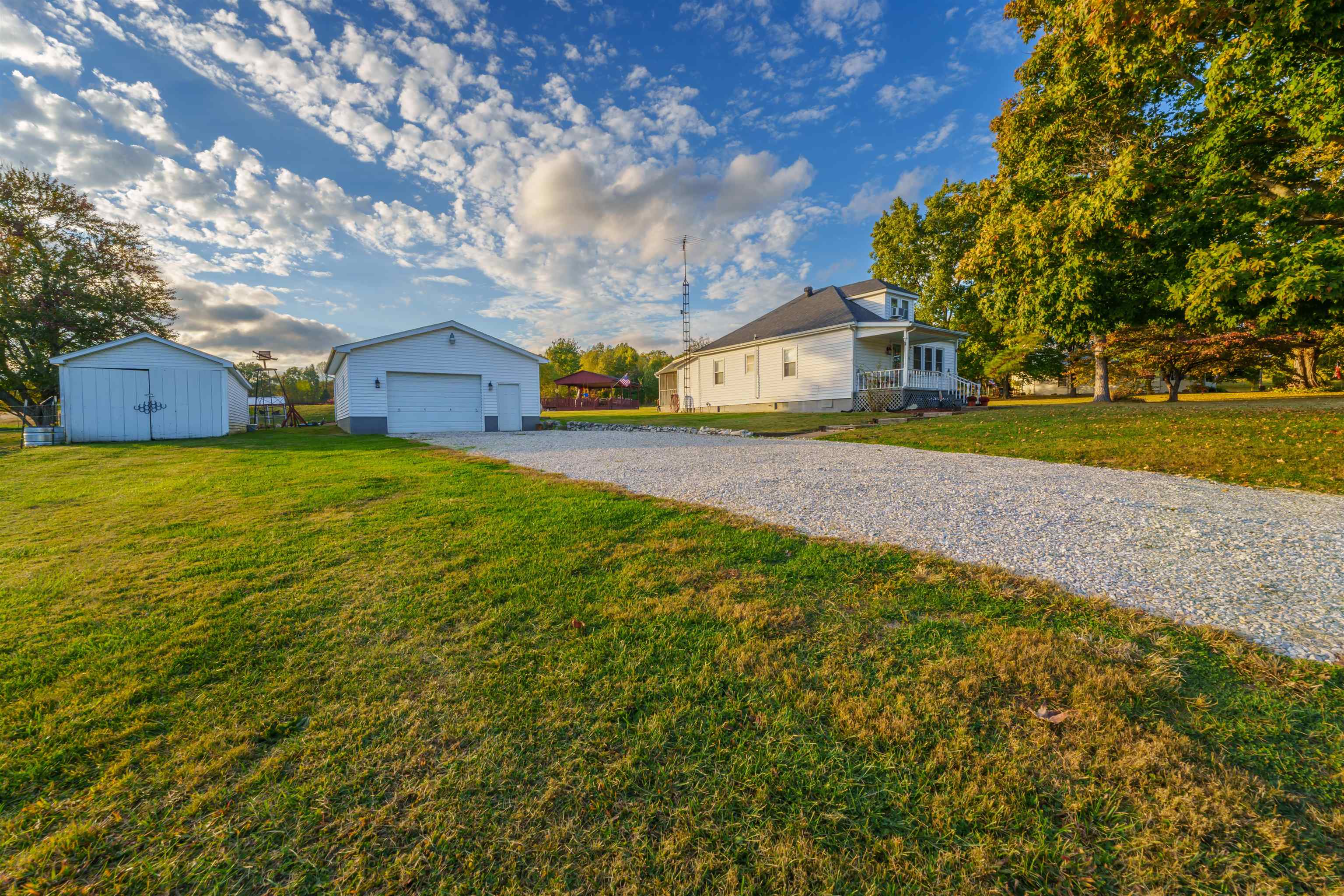 11815 KY- 2181, Hawesville, Kentucky 42348, 3 Bedrooms Bedrooms, ,2 BathroomsBathrooms,Single Family Residence,For Sale,KY- 2181,88211