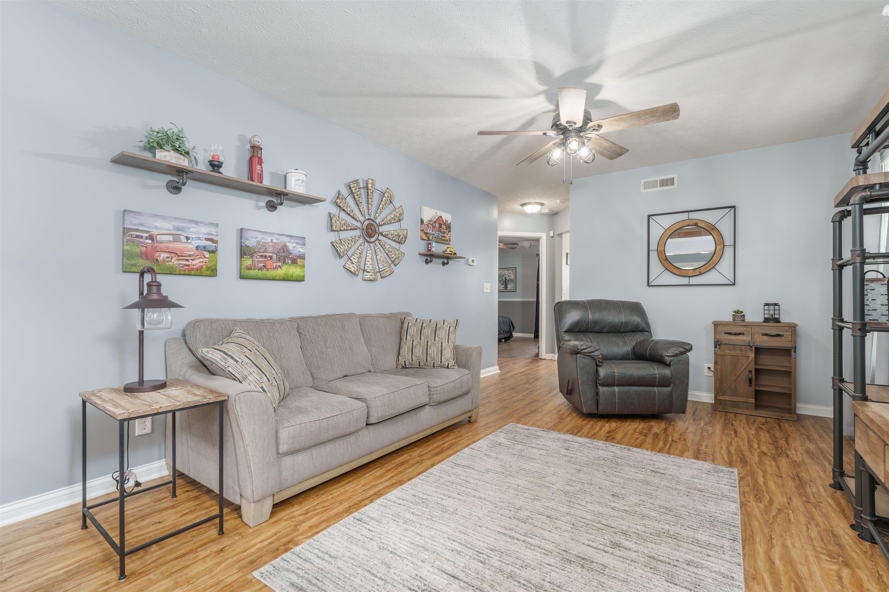 2119 Village Run, Owensboro, Kentucky 42303, 2 Bedrooms Bedrooms, ,2 BathroomsBathrooms,Single Family Residence,For Sale,Village Run,88212