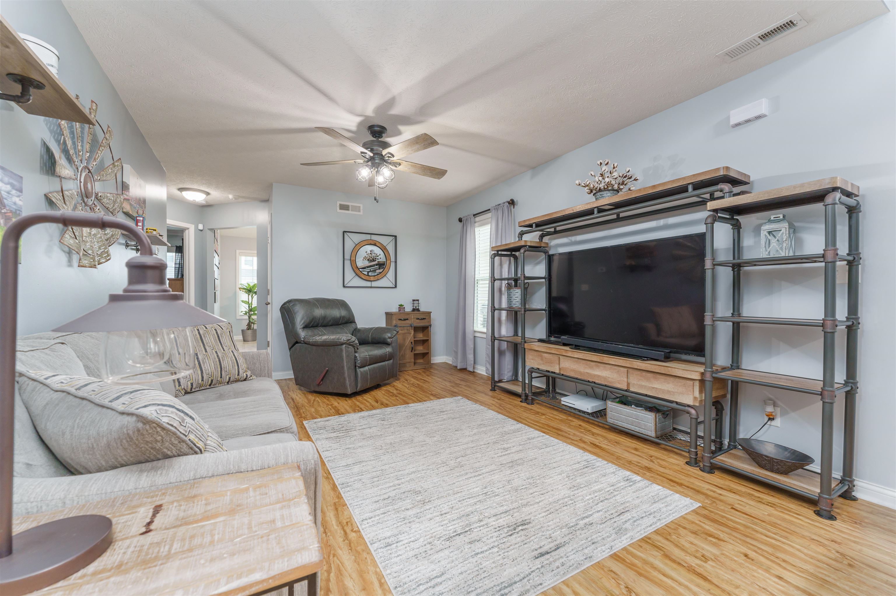 2119 Village Run, Owensboro, Kentucky 42303, 2 Bedrooms Bedrooms, ,2 BathroomsBathrooms,Single Family Residence,For Sale,Village Run,88212