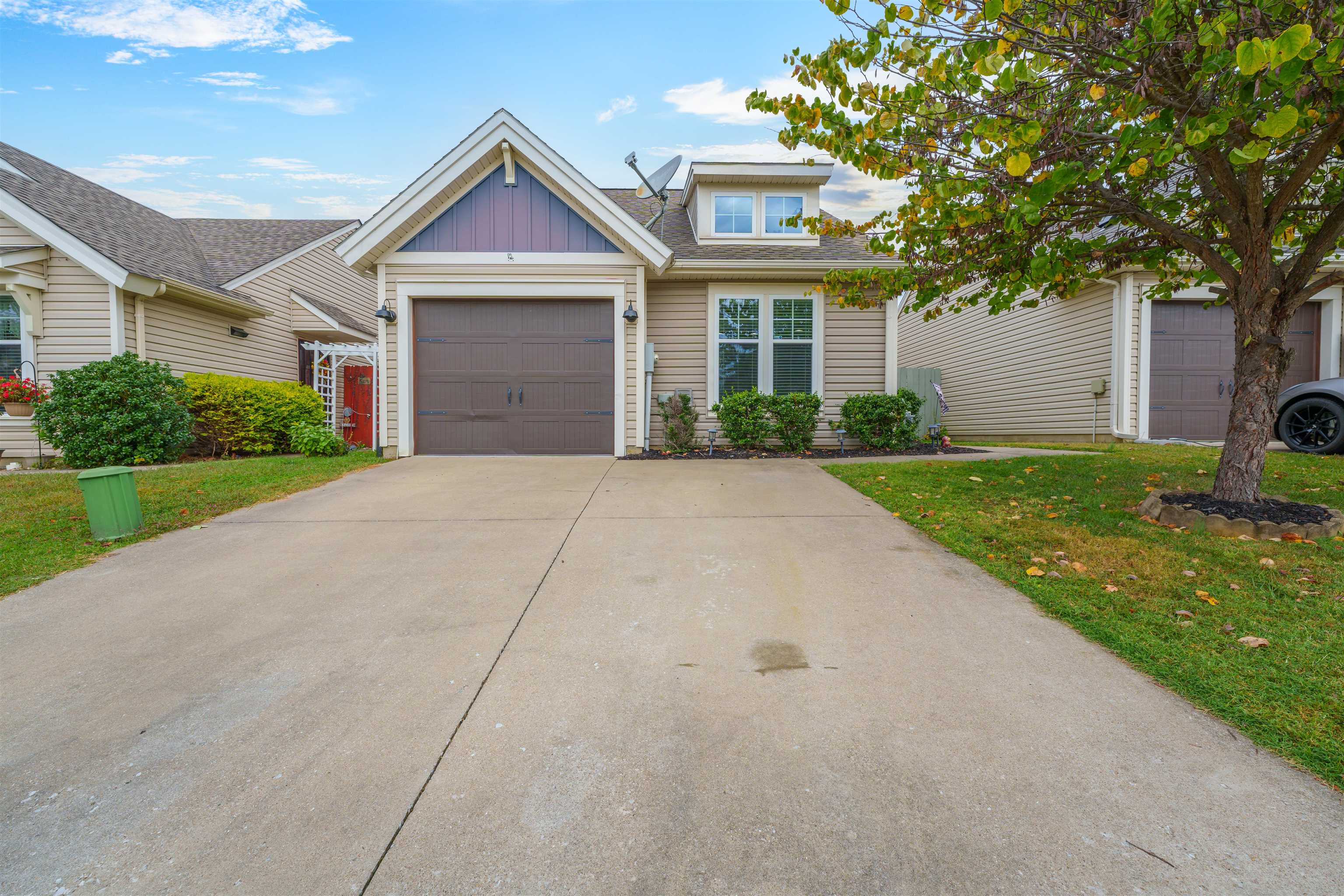 2119 Village Run, Owensboro, Kentucky 42303, 2 Bedrooms Bedrooms, ,2 BathroomsBathrooms,Single Family Residence,For Sale,Village Run,88212