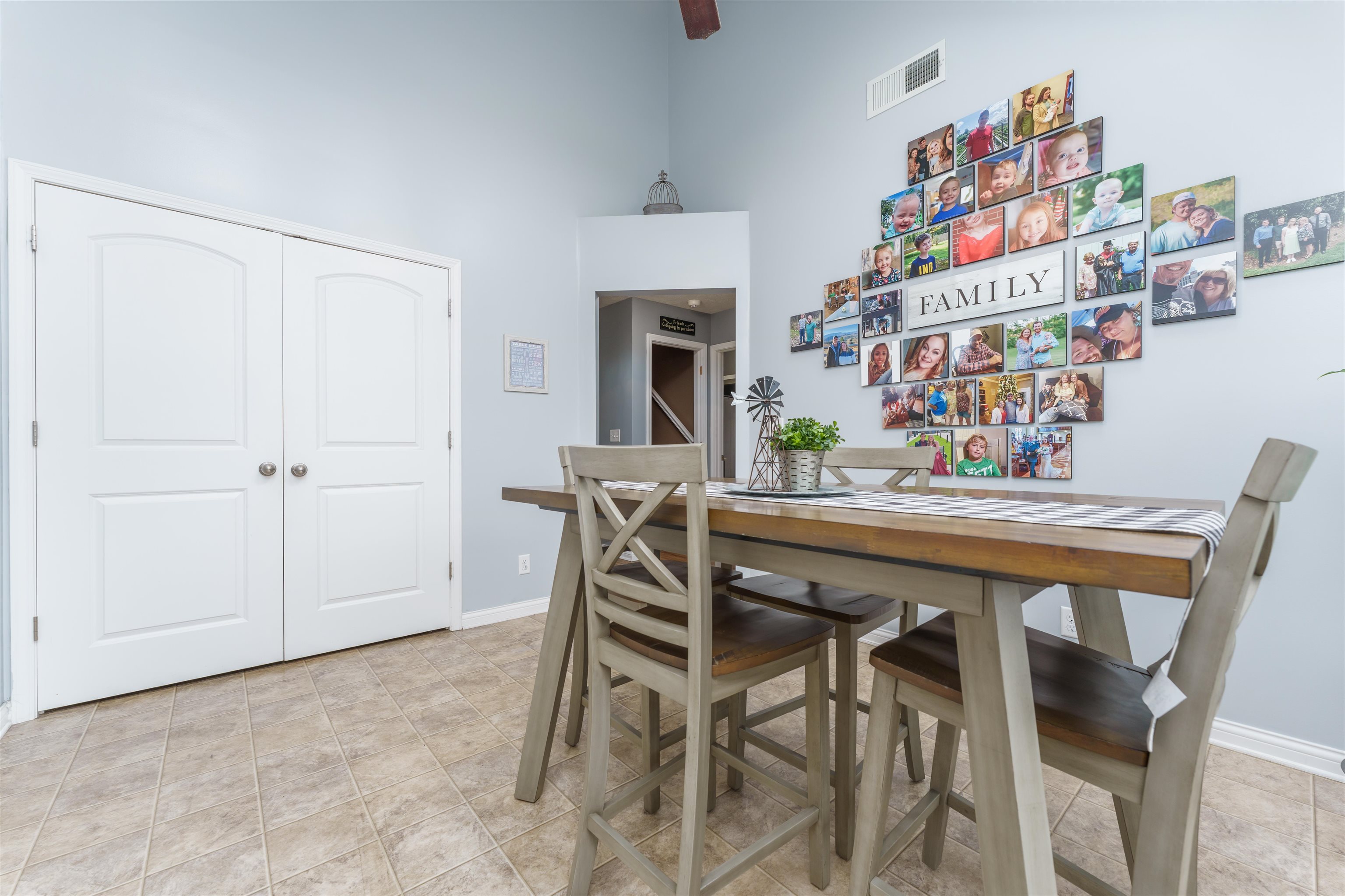 2119 Village Run, Owensboro, Kentucky 42303, 2 Bedrooms Bedrooms, ,2 BathroomsBathrooms,Single Family Residence,For Sale,Village Run,88212
