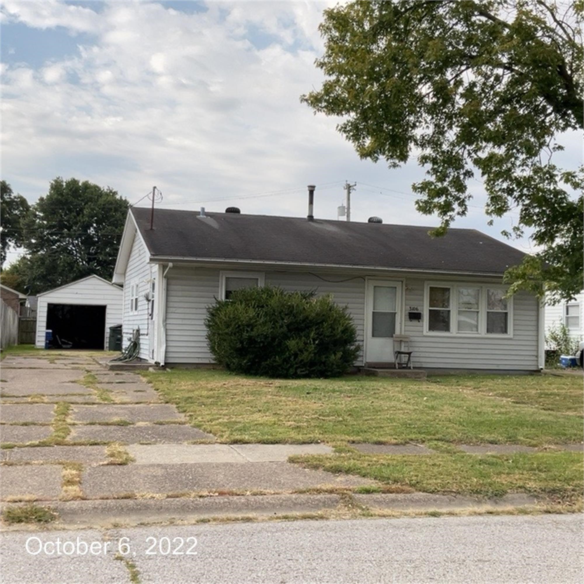 3106 Ridgewood St, Owensboro, Kentucky 42301, 3 Bedrooms Bedrooms, ,1 BathroomBathrooms,Single Family Residence,For Sale,Ridgewood St,88215