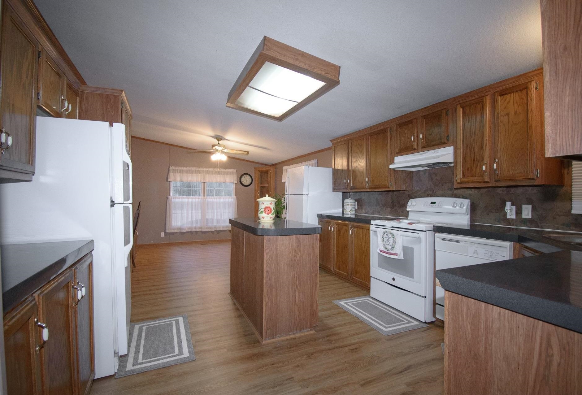 3192 Russell Rd, Utica, Kentucky 42376, 3 Bedrooms Bedrooms, ,2 BathroomsBathrooms,Manufactured Home,For Sale,Russell Rd,88218