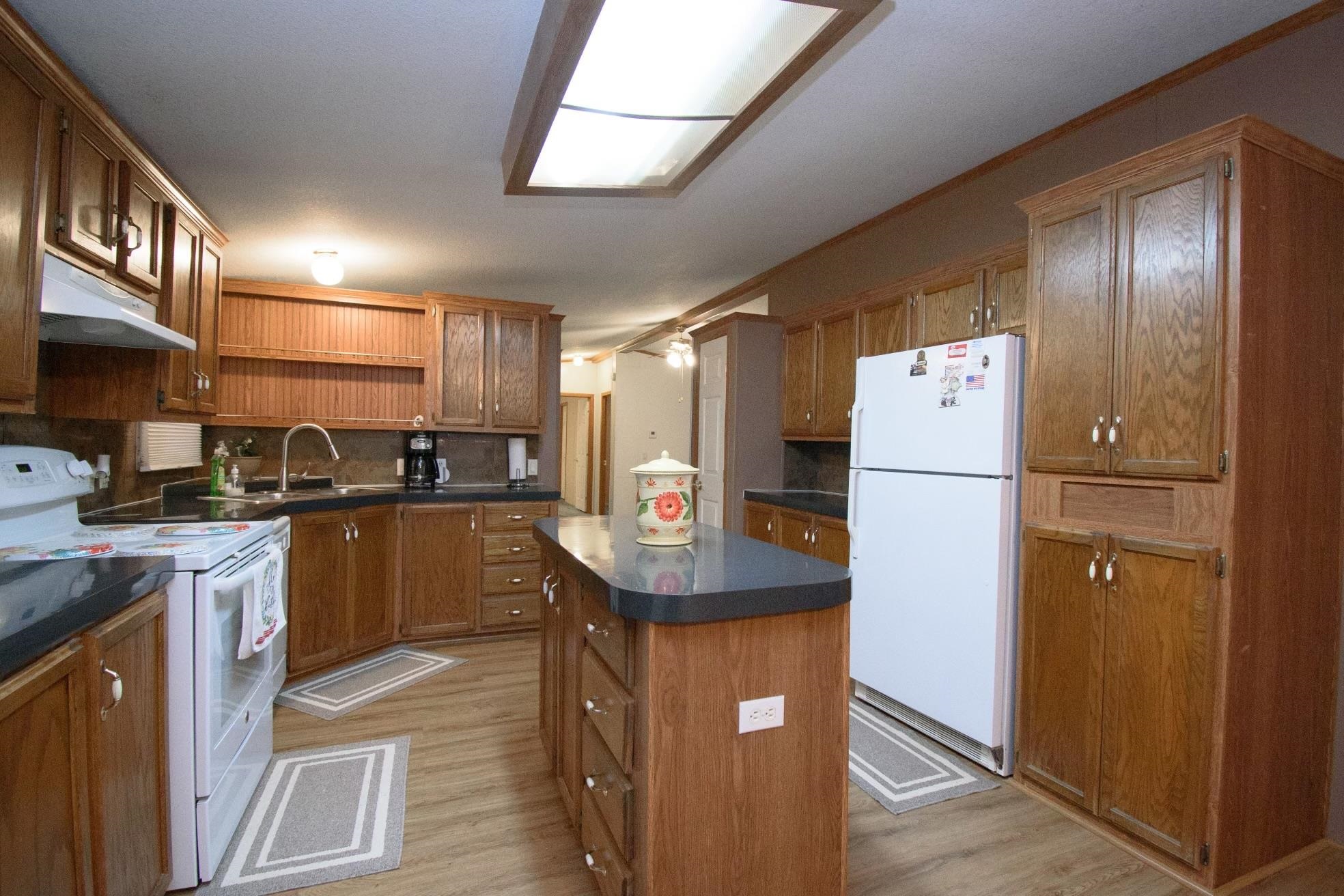 3192 Russell Rd, Utica, Kentucky 42376, 3 Bedrooms Bedrooms, ,2 BathroomsBathrooms,Manufactured Home,For Sale,Russell Rd,88218