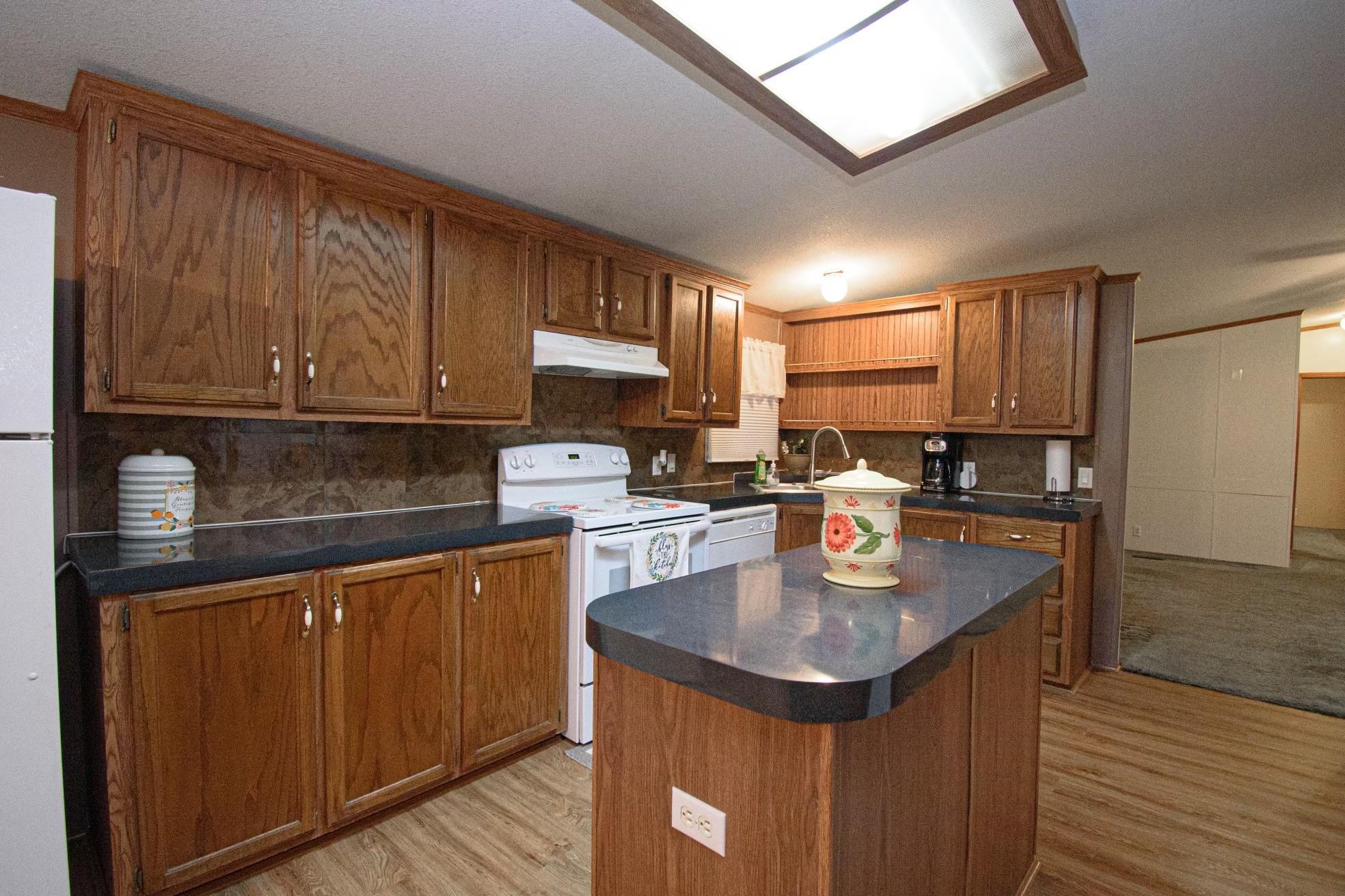 3192 Russell Rd, Utica, Kentucky 42376, 3 Bedrooms Bedrooms, ,2 BathroomsBathrooms,Manufactured Home,For Sale,Russell Rd,88218