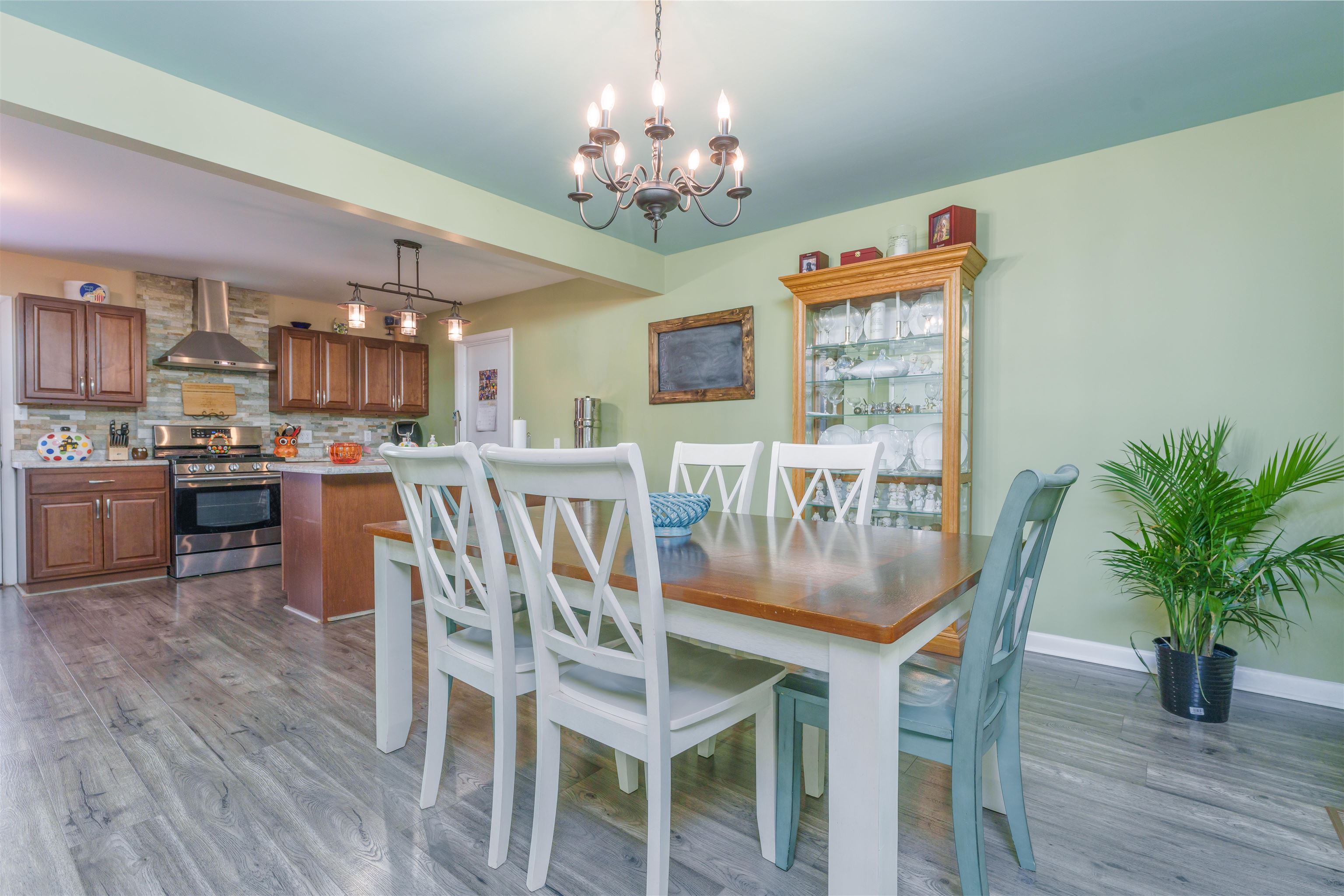 2509 Dartmouth Drive, Owensboro, Kentucky 42301, 3 Bedrooms Bedrooms, ,2 BathroomsBathrooms,Single Family Residence,For Sale,Dartmouth Drive,88219