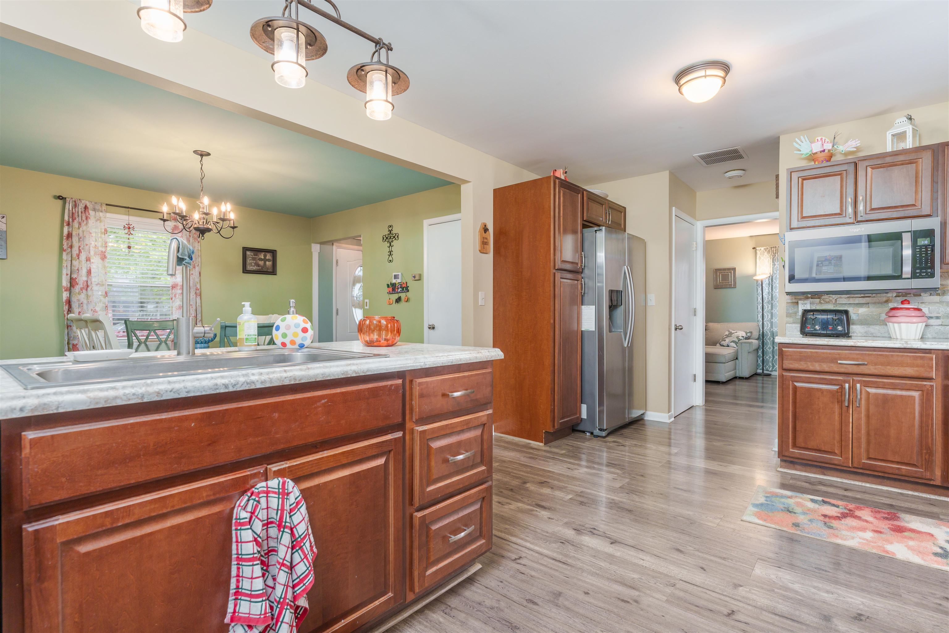 2509 Dartmouth Drive, Owensboro, Kentucky 42301, 3 Bedrooms Bedrooms, ,2 BathroomsBathrooms,Single Family Residence,For Sale,Dartmouth Drive,88219