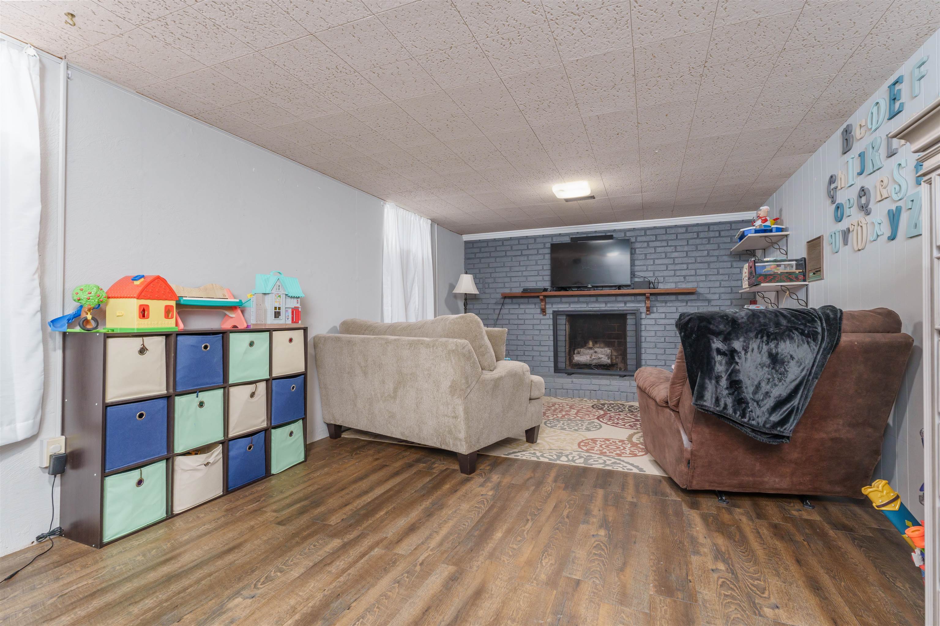 2509 Dartmouth Drive, Owensboro, Kentucky 42301, 3 Bedrooms Bedrooms, ,2 BathroomsBathrooms,Single Family Residence,For Sale,Dartmouth Drive,88219