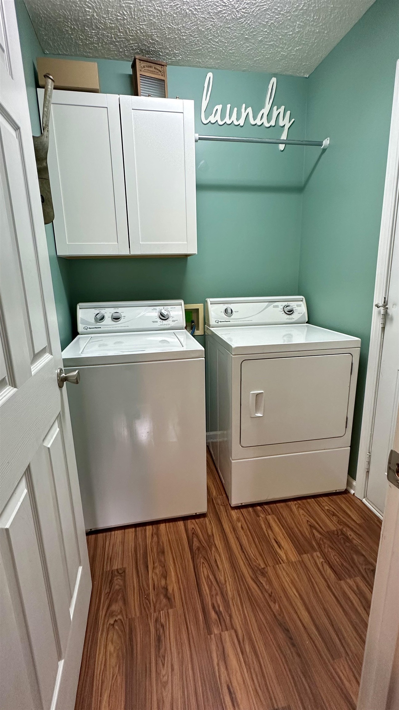 1405 Benton Ave., Owensboro, Kentucky 42301, 3 Bedrooms Bedrooms, ,2 BathroomsBathrooms,Single Family Residence,For Sale,Benton Ave.,88225