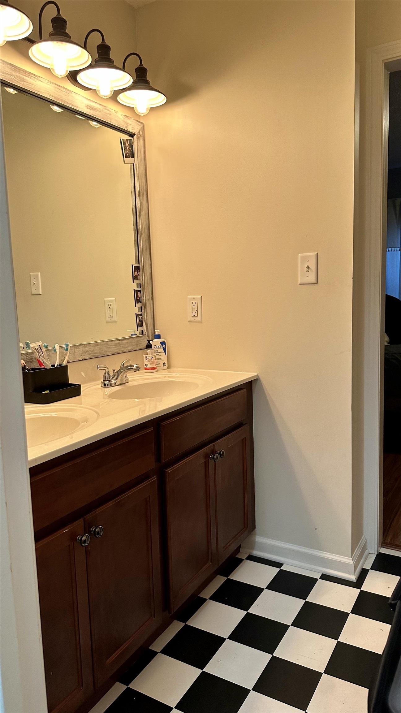 1405 Benton Ave., Owensboro, Kentucky 42301, 3 Bedrooms Bedrooms, ,2 BathroomsBathrooms,Single Family Residence,For Sale,Benton Ave.,88225