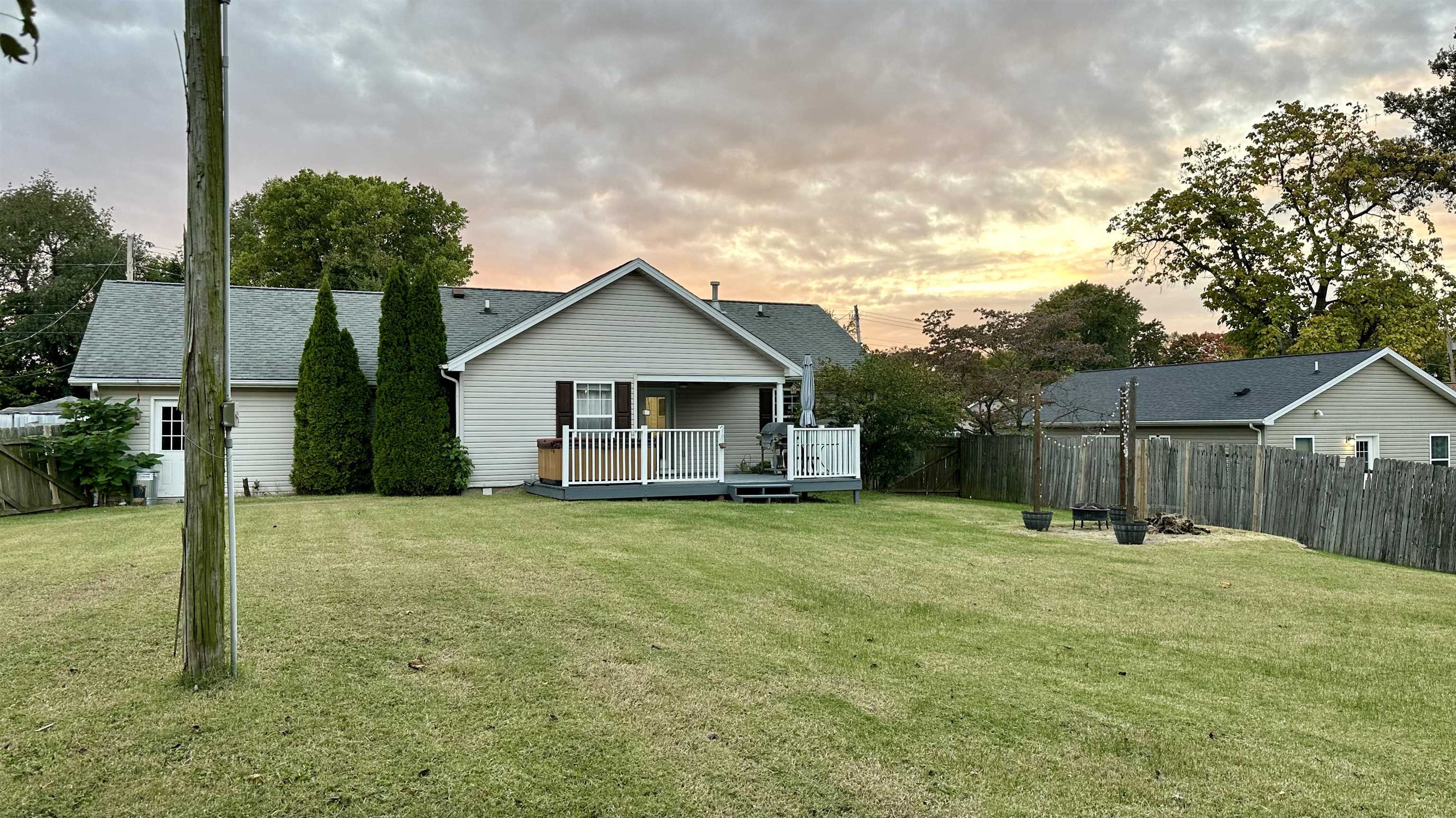 1405 Benton Ave., Owensboro, Kentucky 42301, 3 Bedrooms Bedrooms, ,2 BathroomsBathrooms,Single Family Residence,For Sale,Benton Ave.,88225