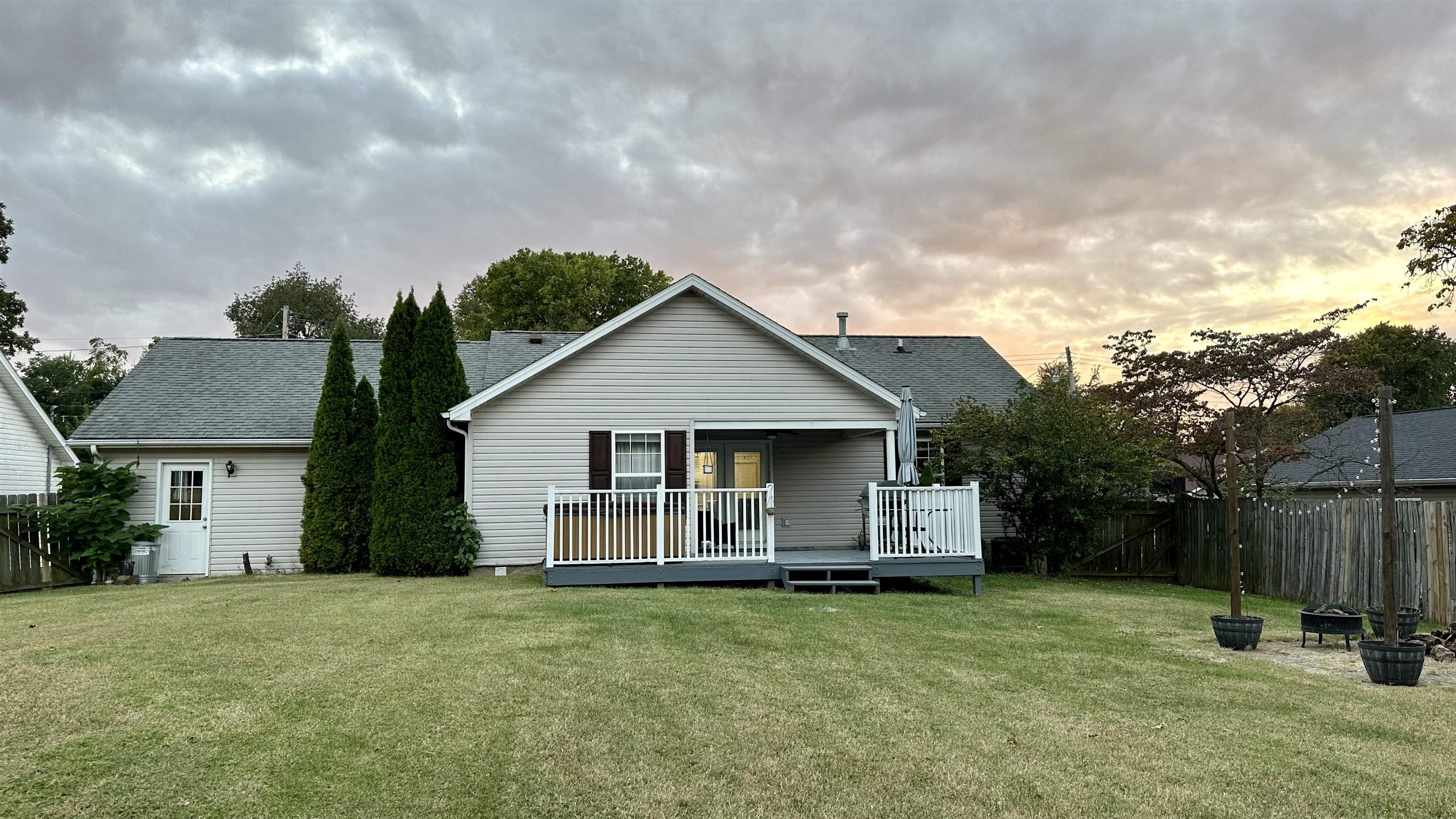 1405 Benton Ave., Owensboro, Kentucky 42301, 3 Bedrooms Bedrooms, ,2 BathroomsBathrooms,Single Family Residence,For Sale,Benton Ave.,88225