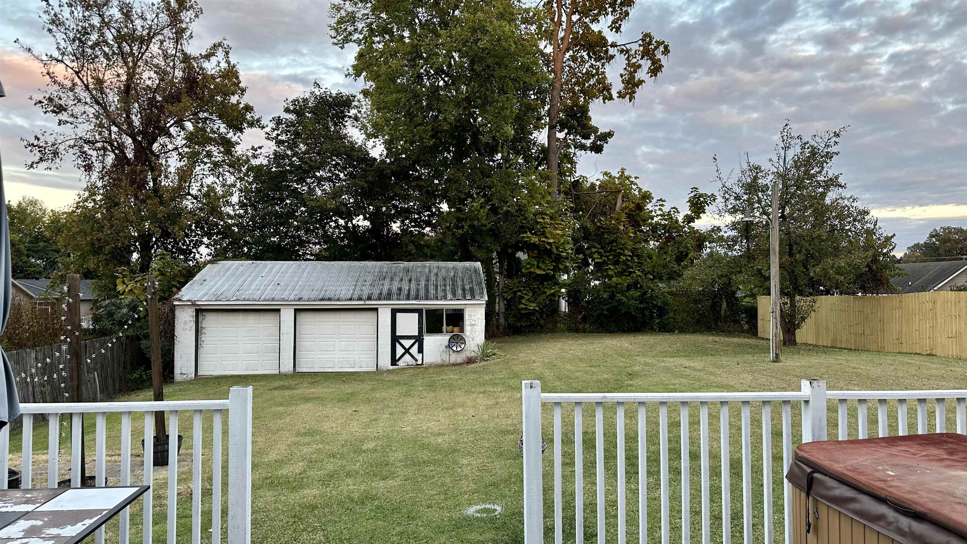 1405 Benton Ave., Owensboro, Kentucky 42301, 3 Bedrooms Bedrooms, ,2 BathroomsBathrooms,Single Family Residence,For Sale,Benton Ave.,88225
