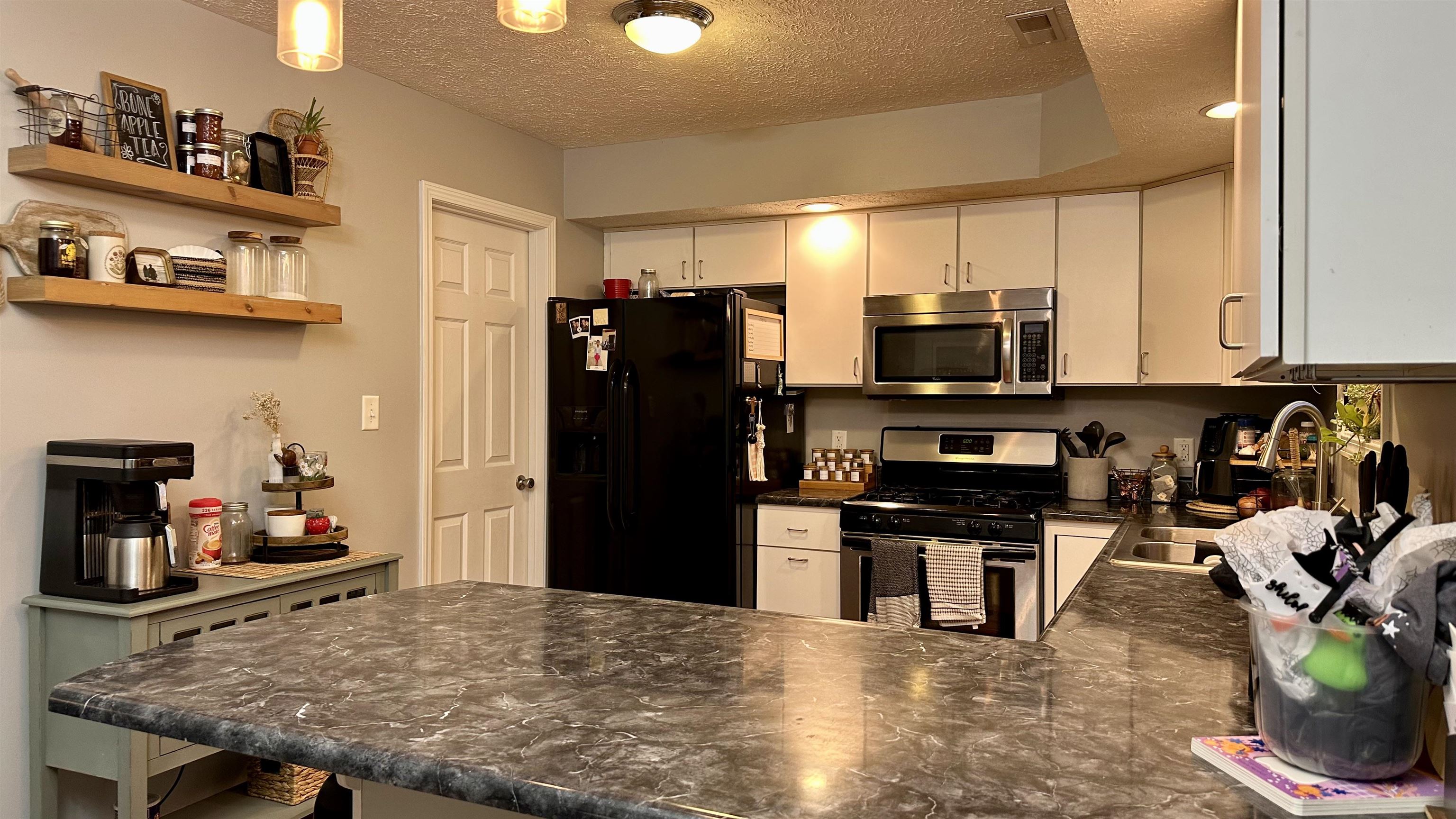 1405 Benton Ave., Owensboro, Kentucky 42301, 3 Bedrooms Bedrooms, ,2 BathroomsBathrooms,Single Family Residence,For Sale,Benton Ave.,88225