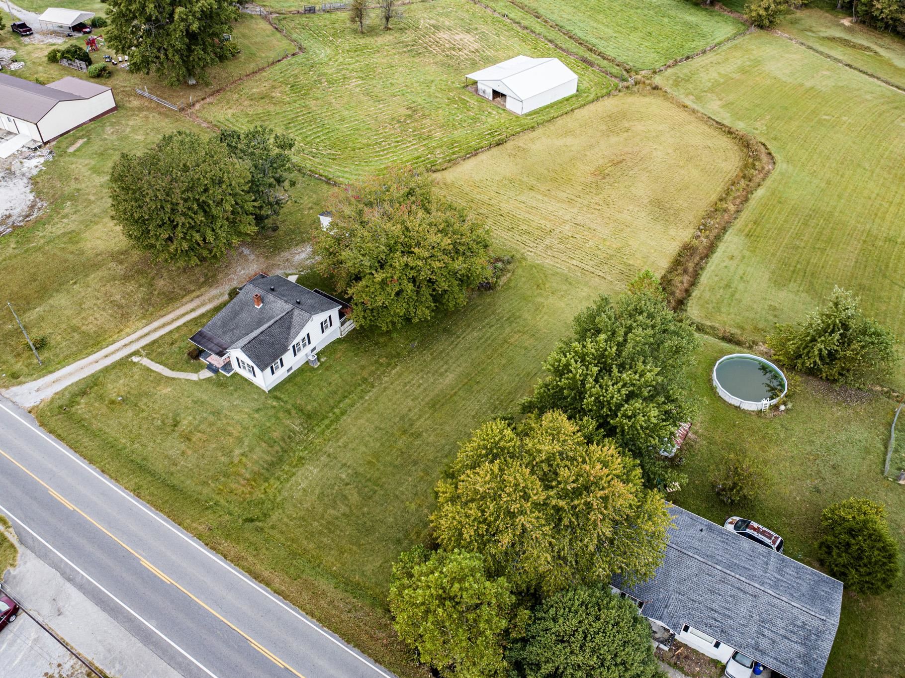 1417 2nd Street, Central City, Kentucky 42330, 2 Bedrooms Bedrooms, ,1 BathroomBathrooms,Single Family Residence,For Sale,2nd Street,88226