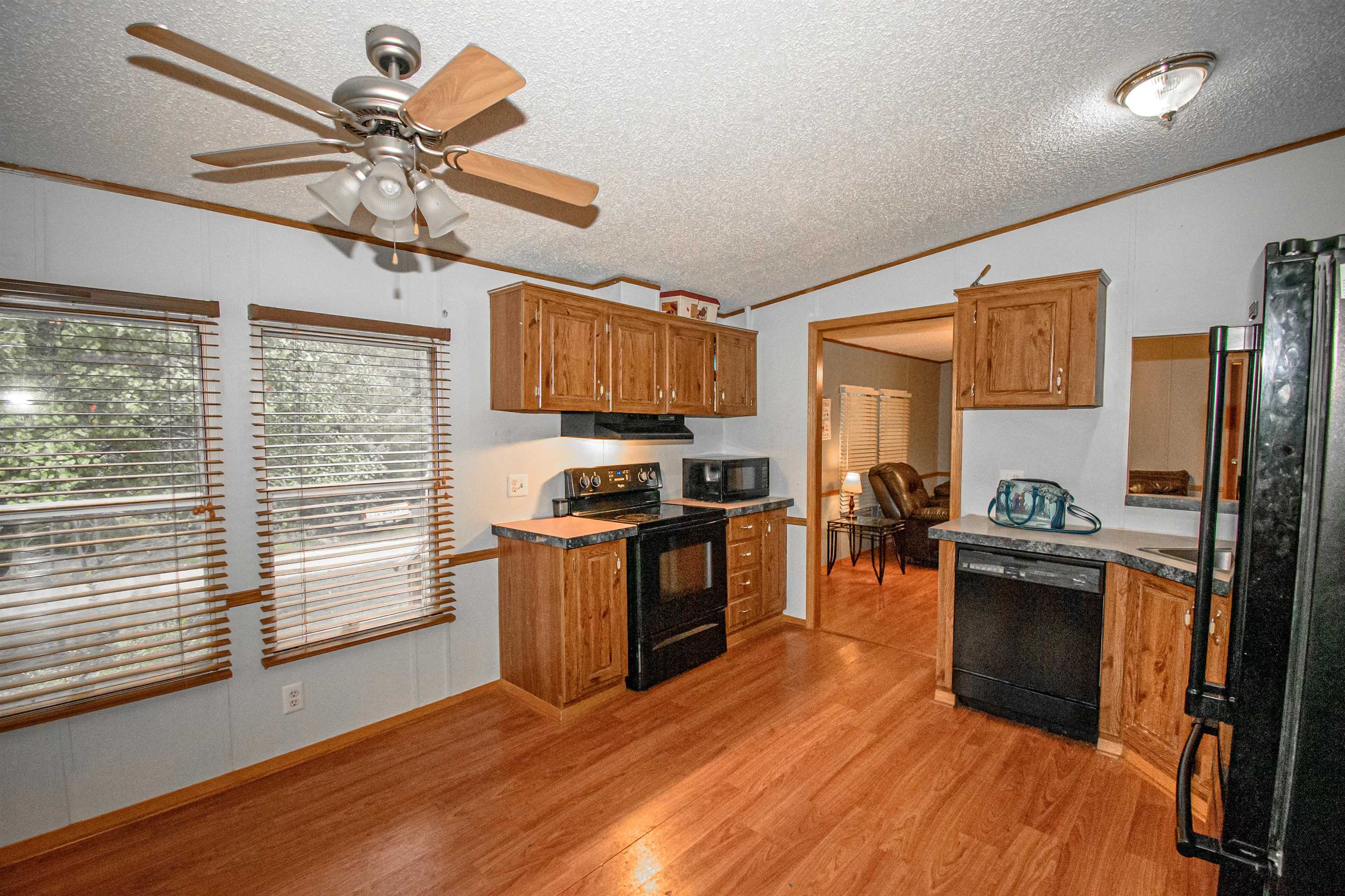 145 Carver St, Sacramento, Kentucky 42372, 3 Bedrooms Bedrooms, ,2 BathroomsBathrooms,Manufactured Home,For Sale,Carver St,88231