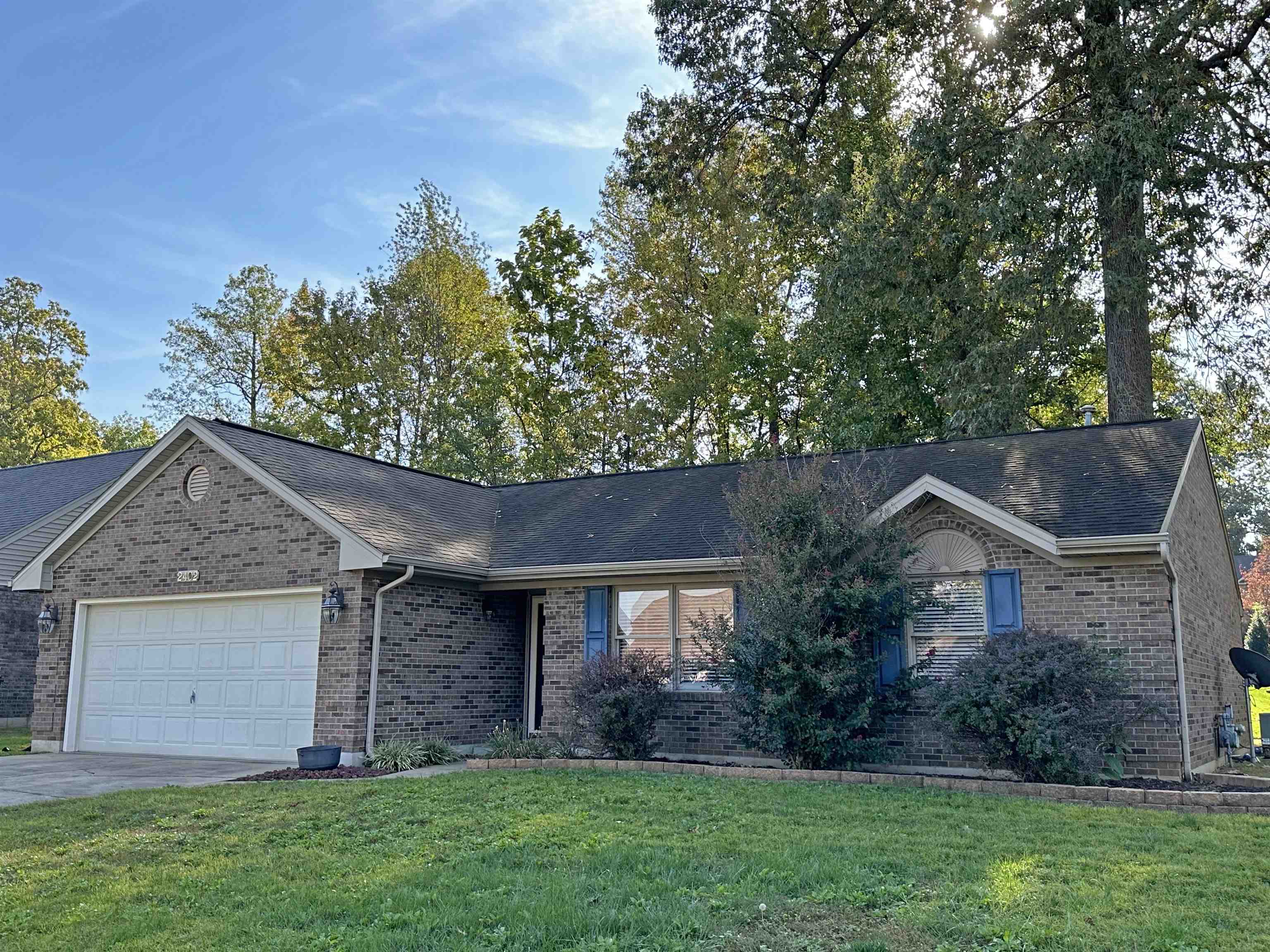 2402 Yewells Landing, Owensboro, Kentucky 42303, 3 Bedrooms Bedrooms, ,2 BathroomsBathrooms,Single Family Residence,For Sale,Yewells Landing,88234