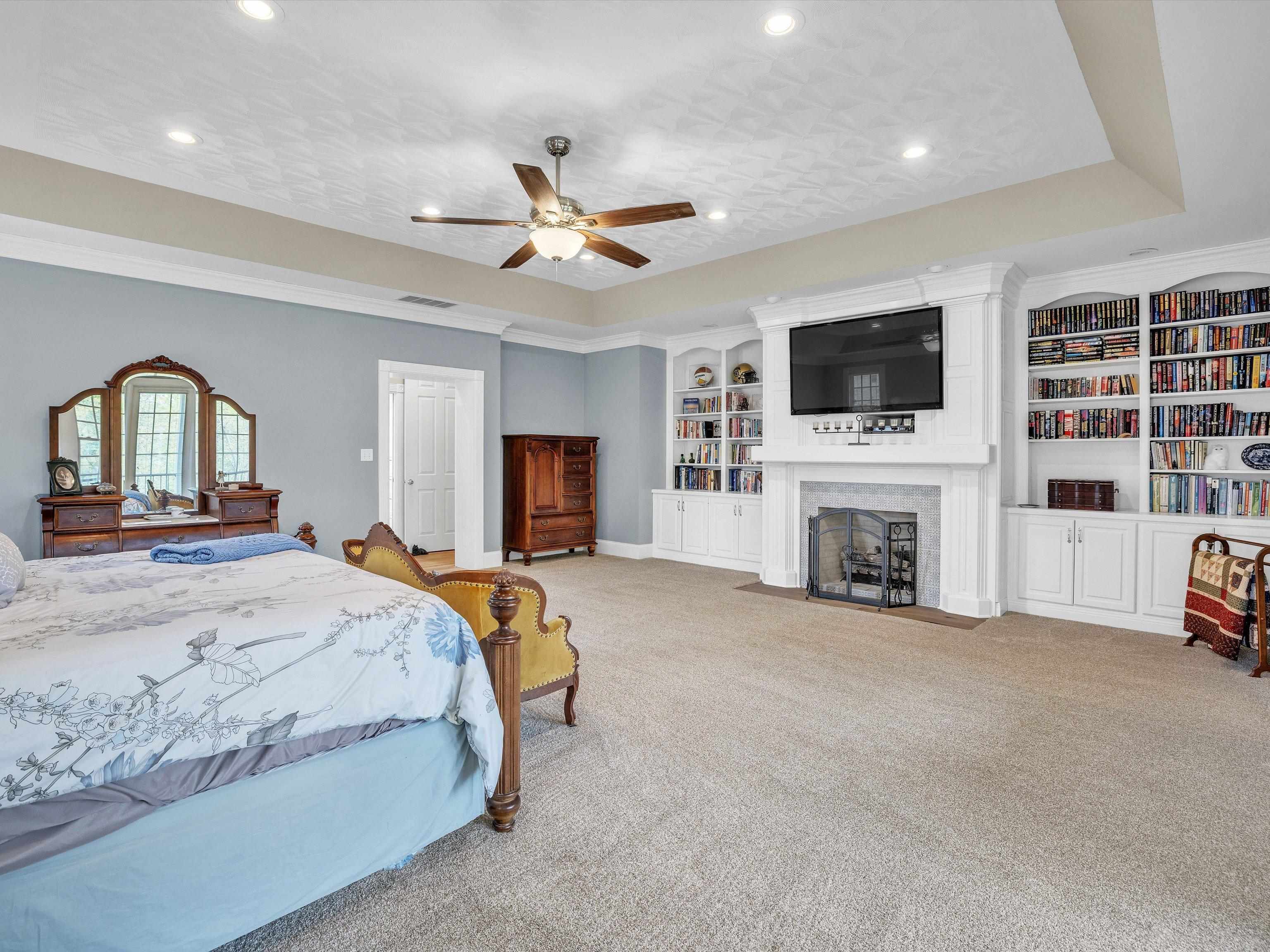 1661 Barclay Ave, Owensboro, Kentucky 42303, 4 Bedrooms Bedrooms, ,4 BathroomsBathrooms,Single Family Residence,For Sale,Barclay Ave,88250