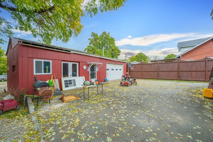 2203 HWY 144, Owensboro, Kentucky 42303, 3 Bedrooms Bedrooms, ,1 BathroomBathrooms,Single Family Residence,For Sale,HWY 144,88259