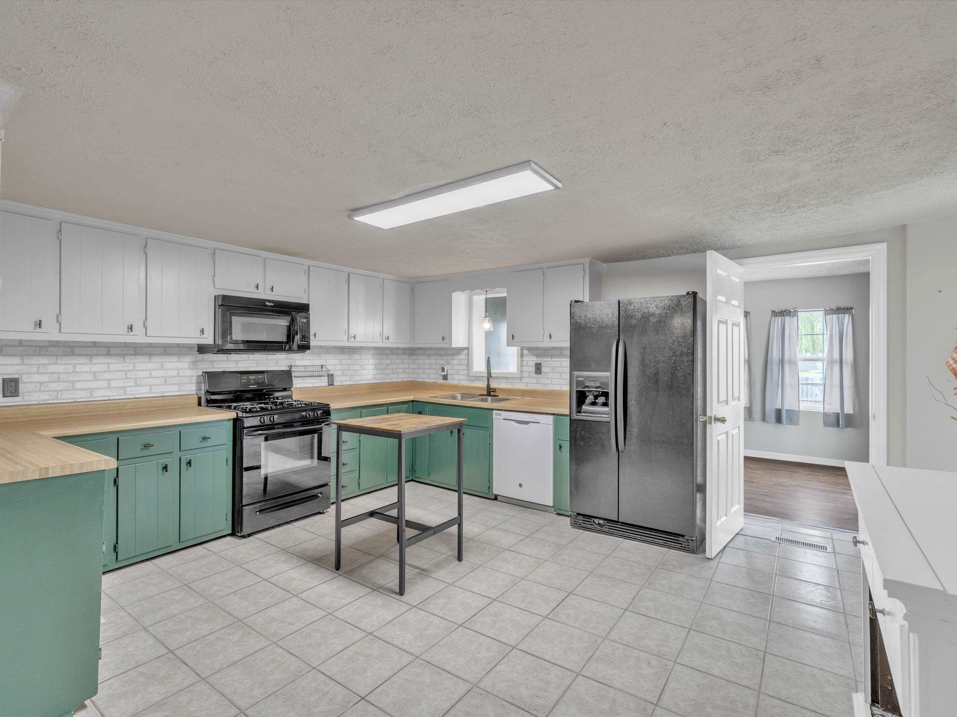 1304 Independence Ave, Owensboro, Kentucky 42301, 3 Bedrooms Bedrooms, ,2 BathroomsBathrooms,Single Family Residence,For Sale,Independence Ave,88262