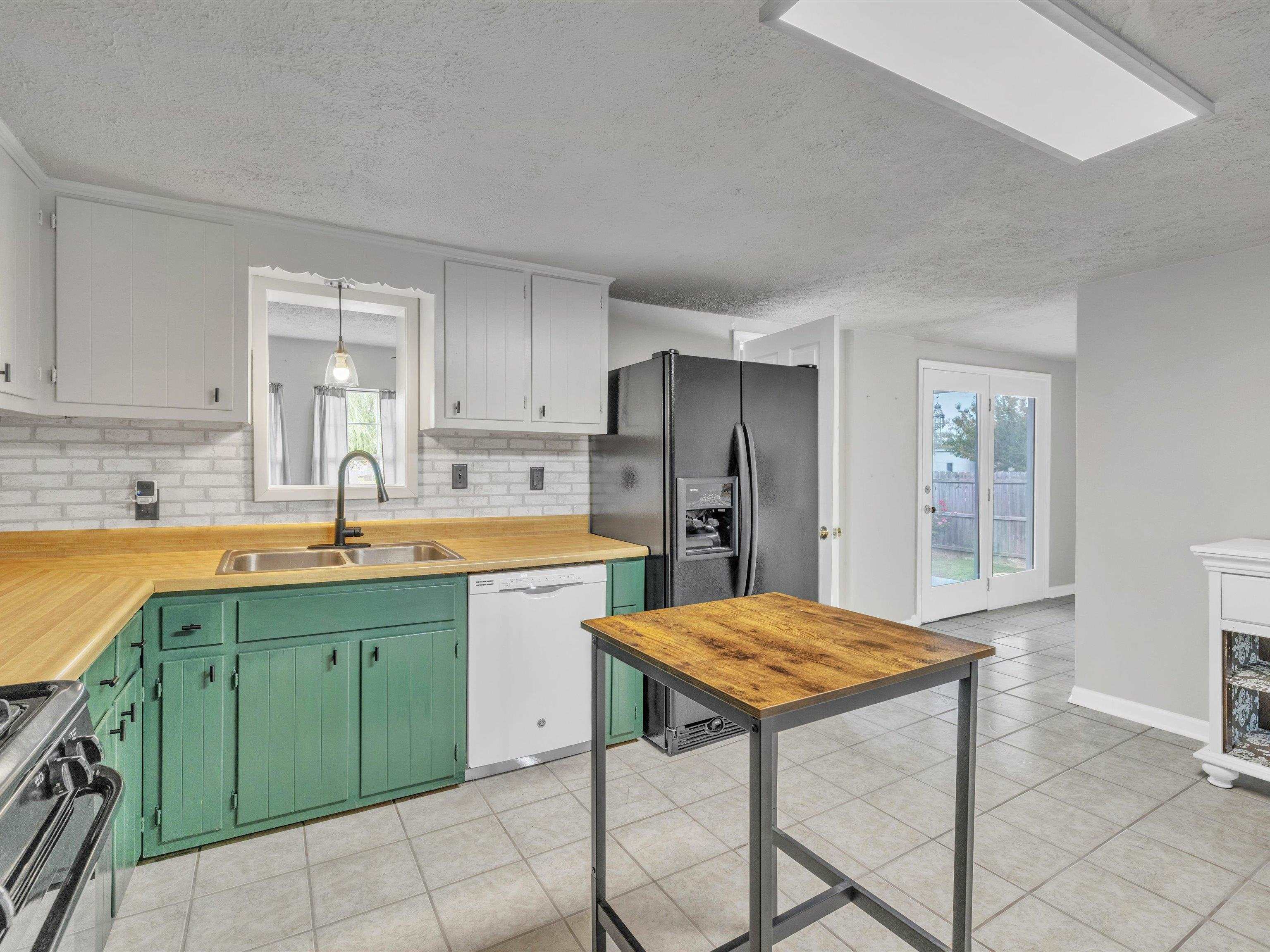 1304 Independence Ave, Owensboro, Kentucky 42301, 3 Bedrooms Bedrooms, ,2 BathroomsBathrooms,Single Family Residence,For Sale,Independence Ave,88262