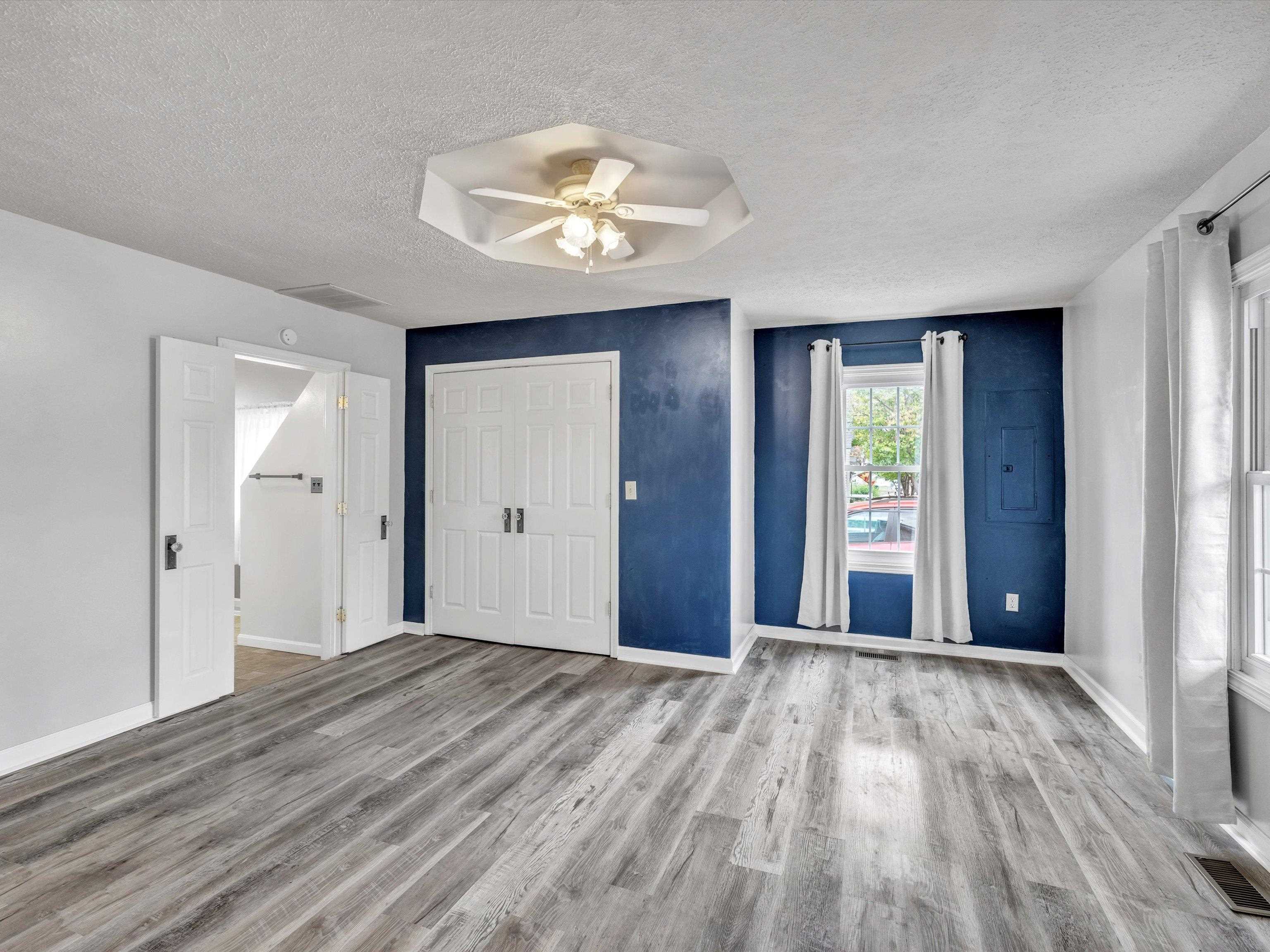 1304 Independence Ave, Owensboro, Kentucky 42301, 3 Bedrooms Bedrooms, ,2 BathroomsBathrooms,Single Family Residence,For Sale,Independence Ave,88262
