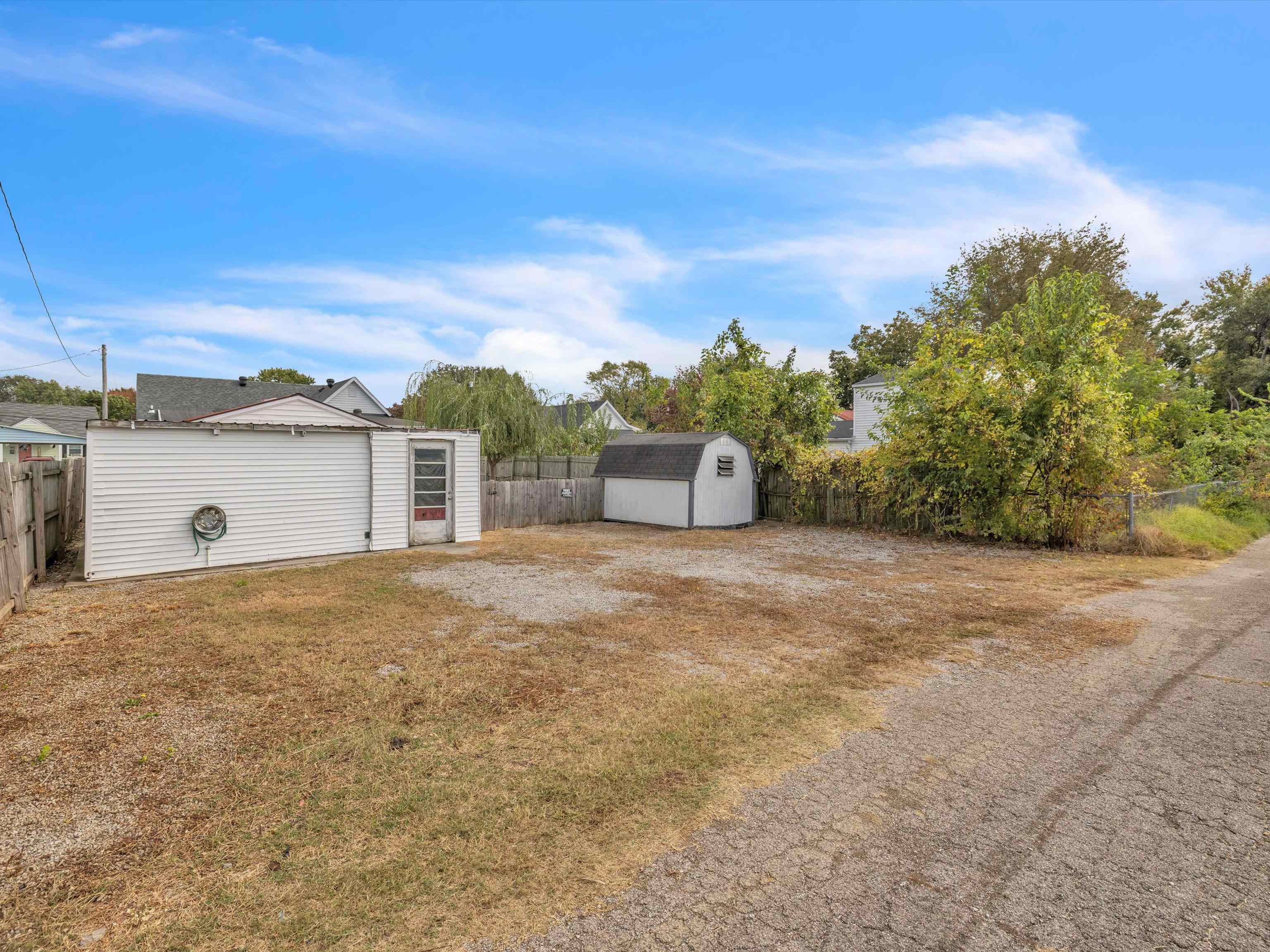 1304 Independence Ave, Owensboro, Kentucky 42301, 3 Bedrooms Bedrooms, ,2 BathroomsBathrooms,Single Family Residence,For Sale,Independence Ave,88262