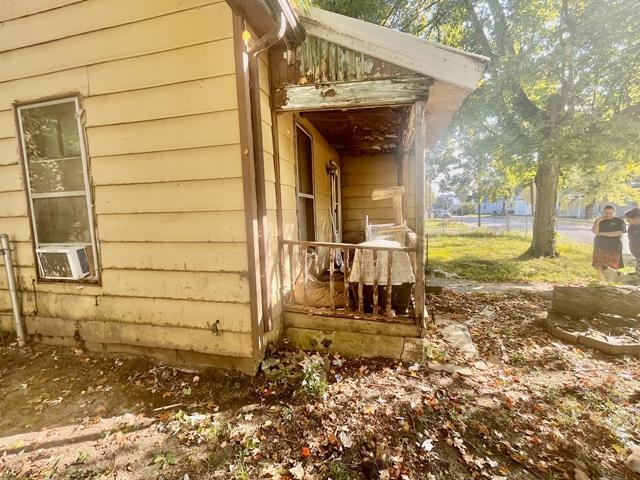 102 O'Neal Avenue, Hopkinsville, Kentucky 42240, 2 Bedrooms Bedrooms, ,1 BathroomBathrooms,Single Family Residence,For Sale,O'Neal Avenue,88268