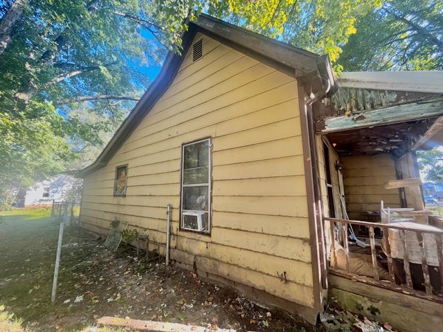102 O'Neal Avenue, Hopkinsville, Kentucky 42240, 2 Bedrooms Bedrooms, ,1 BathroomBathrooms,Single Family Residence,For Sale,O'Neal Avenue,88268