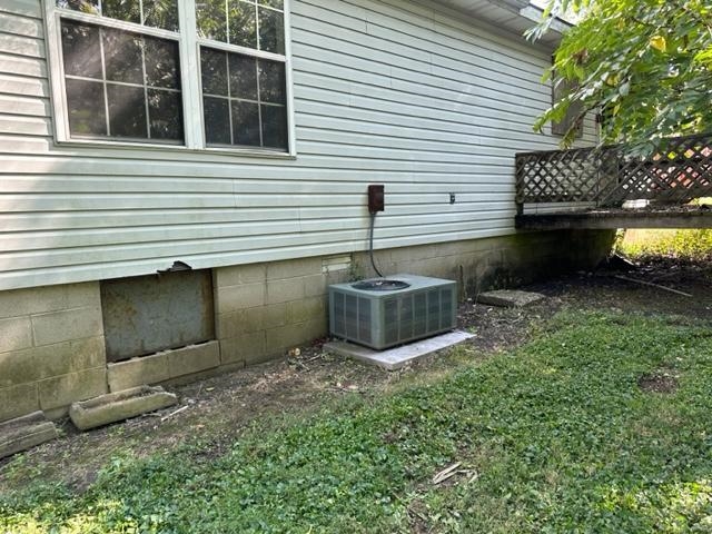 221 Church St, Madisonville, Kentucky 42431, 3 Bedrooms Bedrooms, ,1 BathroomBathrooms,Single Family Residence,For Sale,Church St,88272