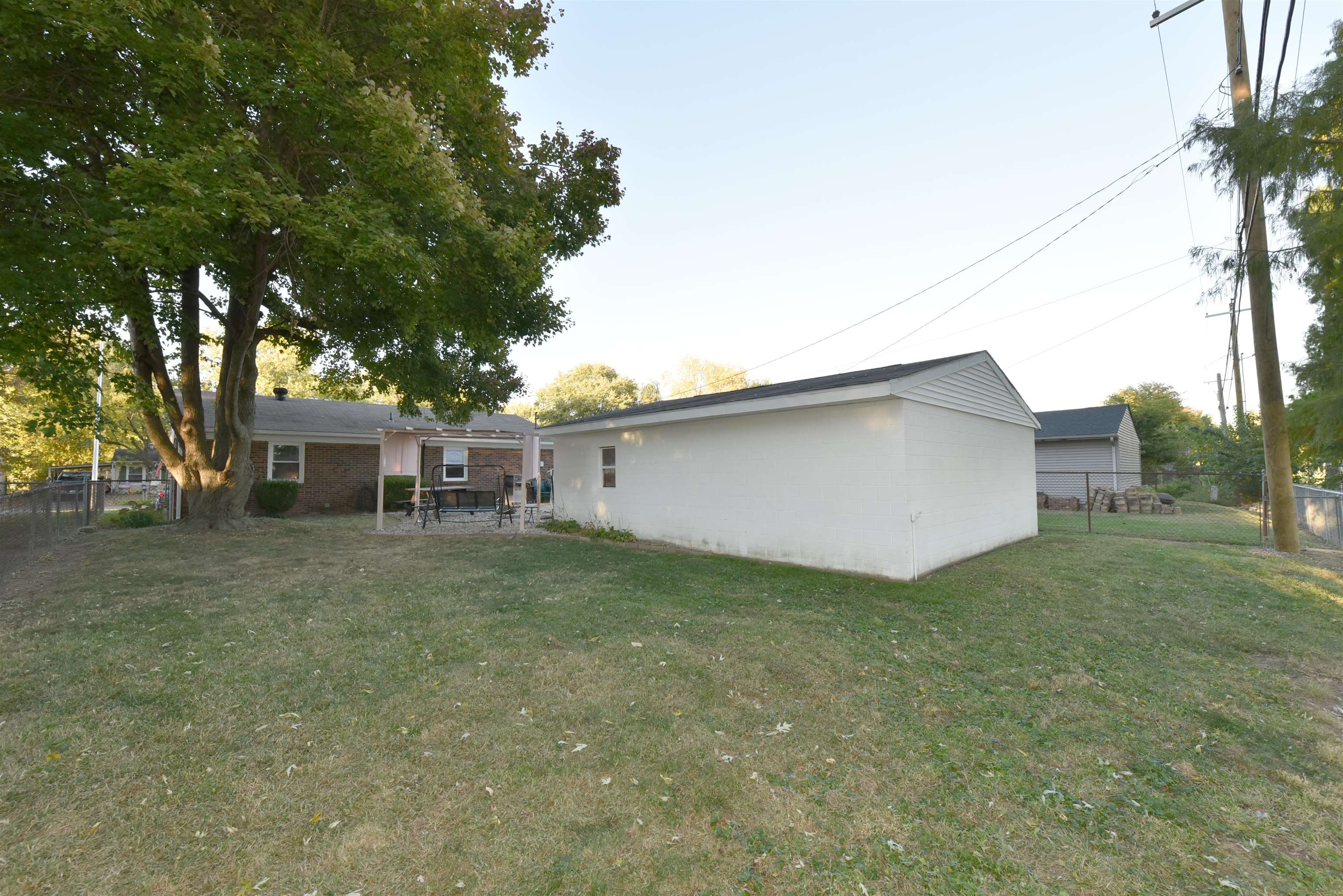3018 Yellowstone Dr, Owensboro, Kentucky 42301-0000, 3 Bedrooms Bedrooms, ,1 BathroomBathrooms,Single Family Residence,For Sale,Yellowstone Dr,88277
