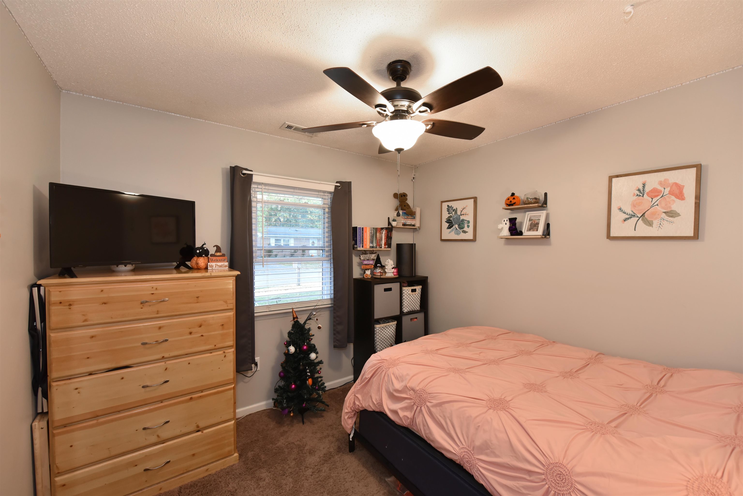 3018 Yellowstone Dr, Owensboro, Kentucky 42301-0000, 3 Bedrooms Bedrooms, ,1 BathroomBathrooms,Single Family Residence,For Sale,Yellowstone Dr,88277